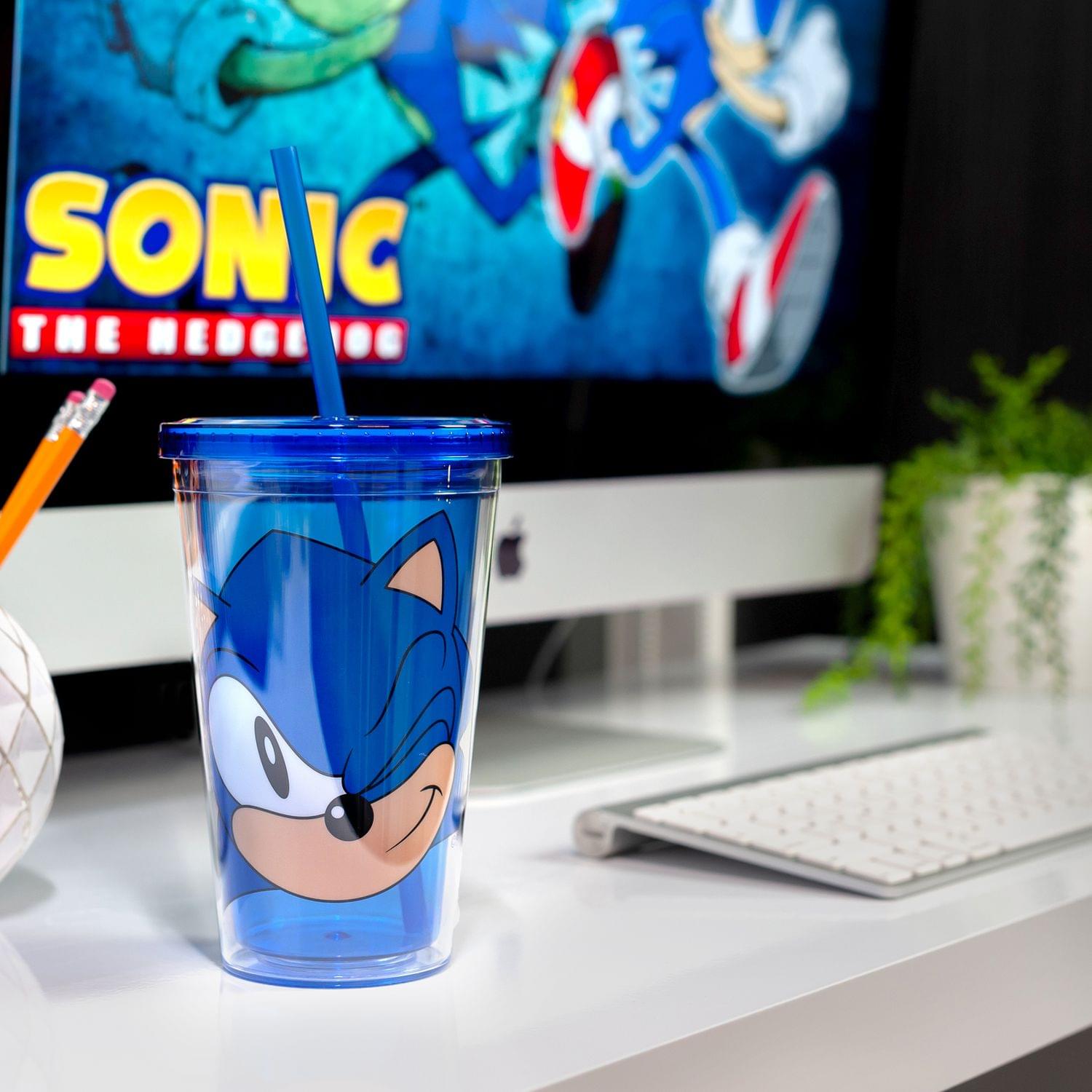 Sonic Collectibles | Sonic The Hedgehog Wink Blue Plastic Carnival Cup | 16oz