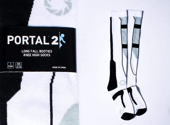 Portal 2 Black/White One Size Long Fall Socks