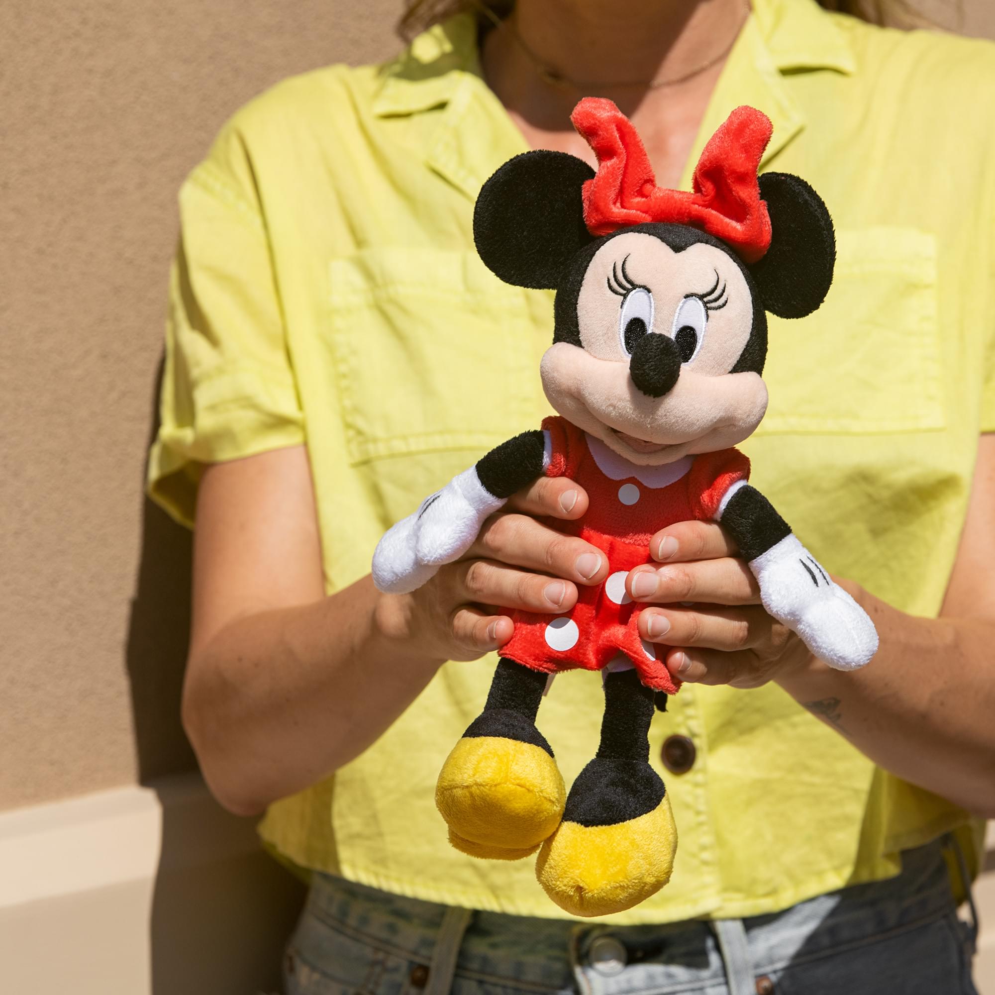 Disney Minnie Mouse 11 inch Child Plush Toy Stuffed Character Doll