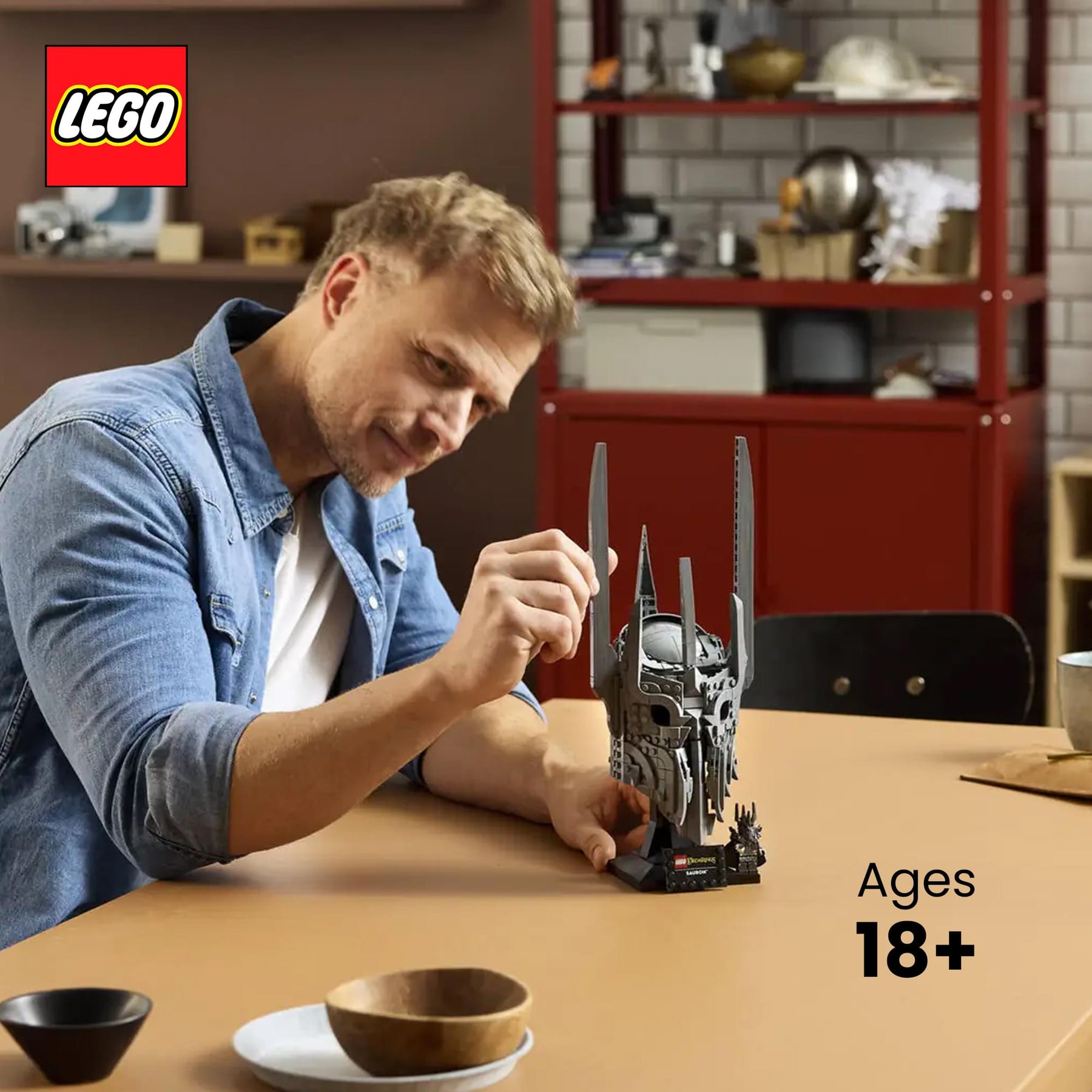 The Lord of The Rings LEGO Icons 11373 Sauron's Helmet 538-Piece Building Set