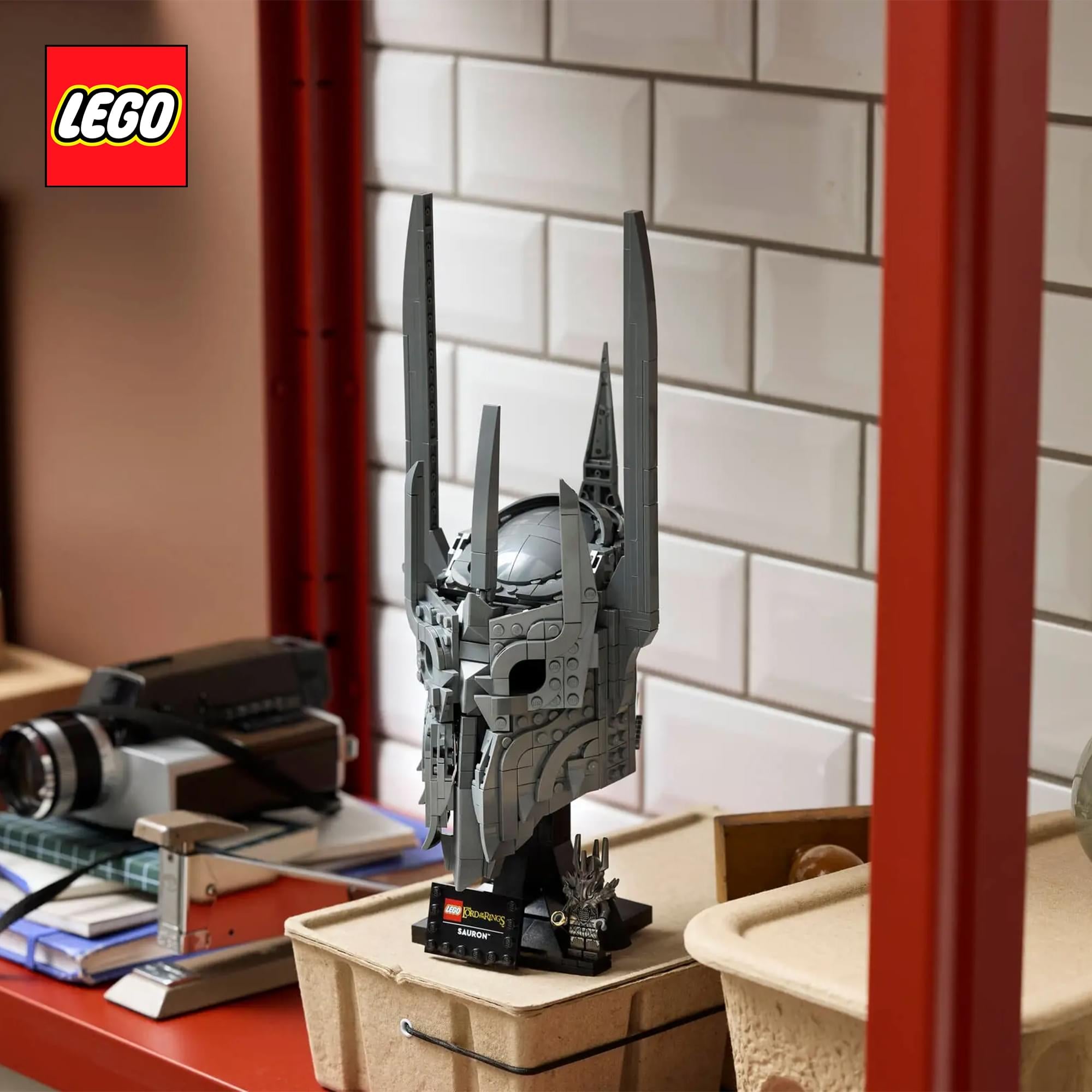 The Lord of The Rings LEGO Icons 11373 Sauron's Helmet 538-Piece Building Set