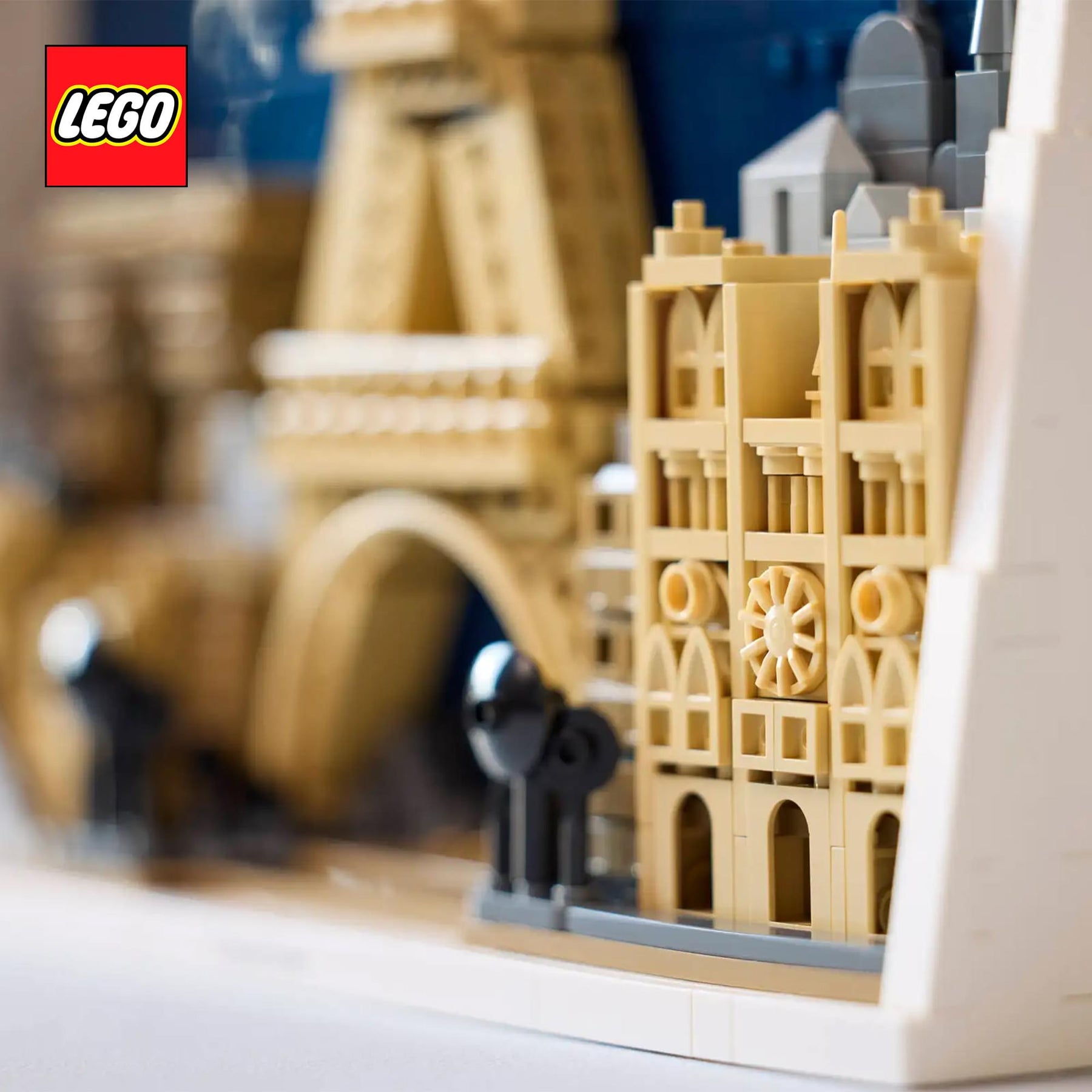 LEGO Architecture 21064 Paris, City of Love 958-Piece Building Set