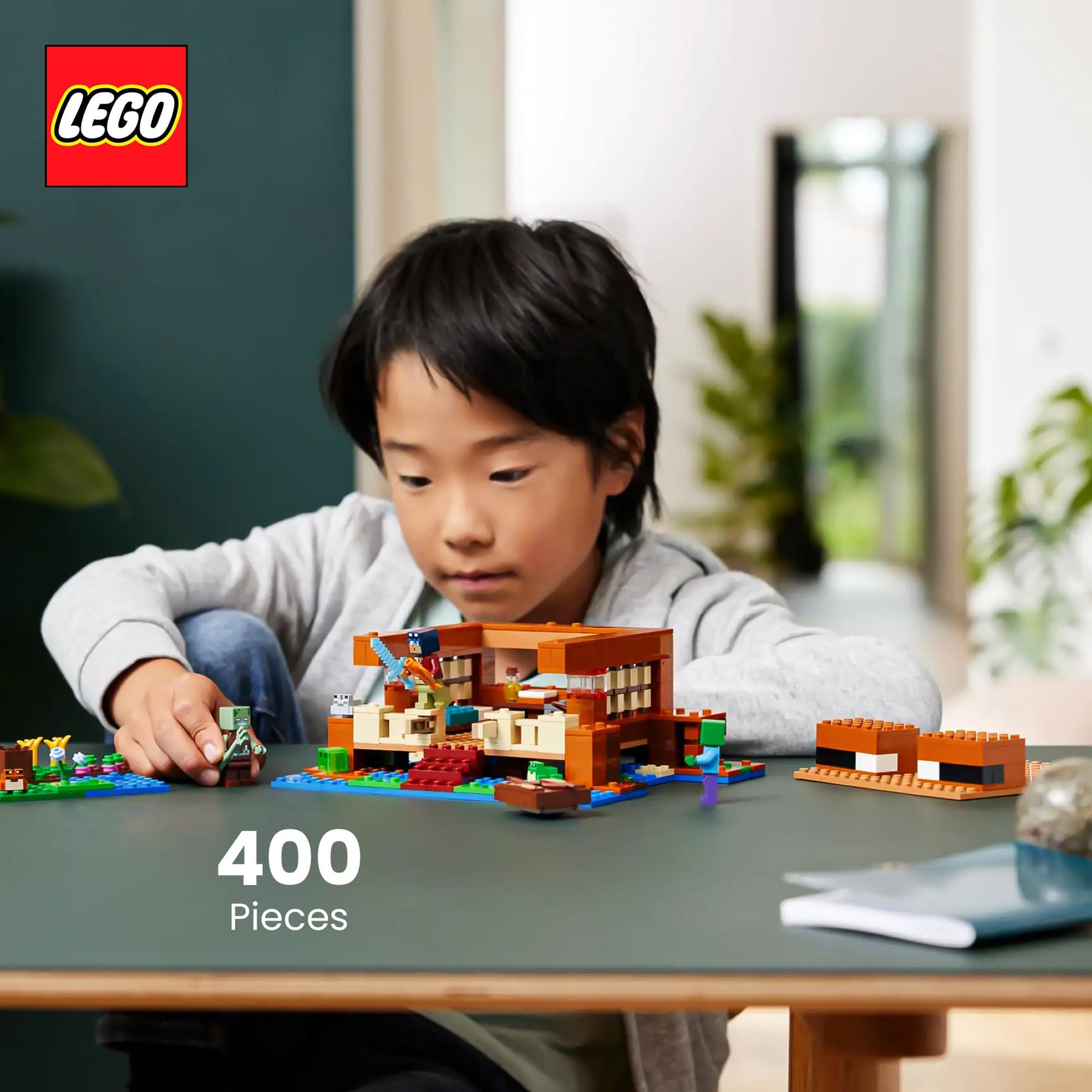 Minecraft LEGO 21256 The Frog House 400-Piece Building Set