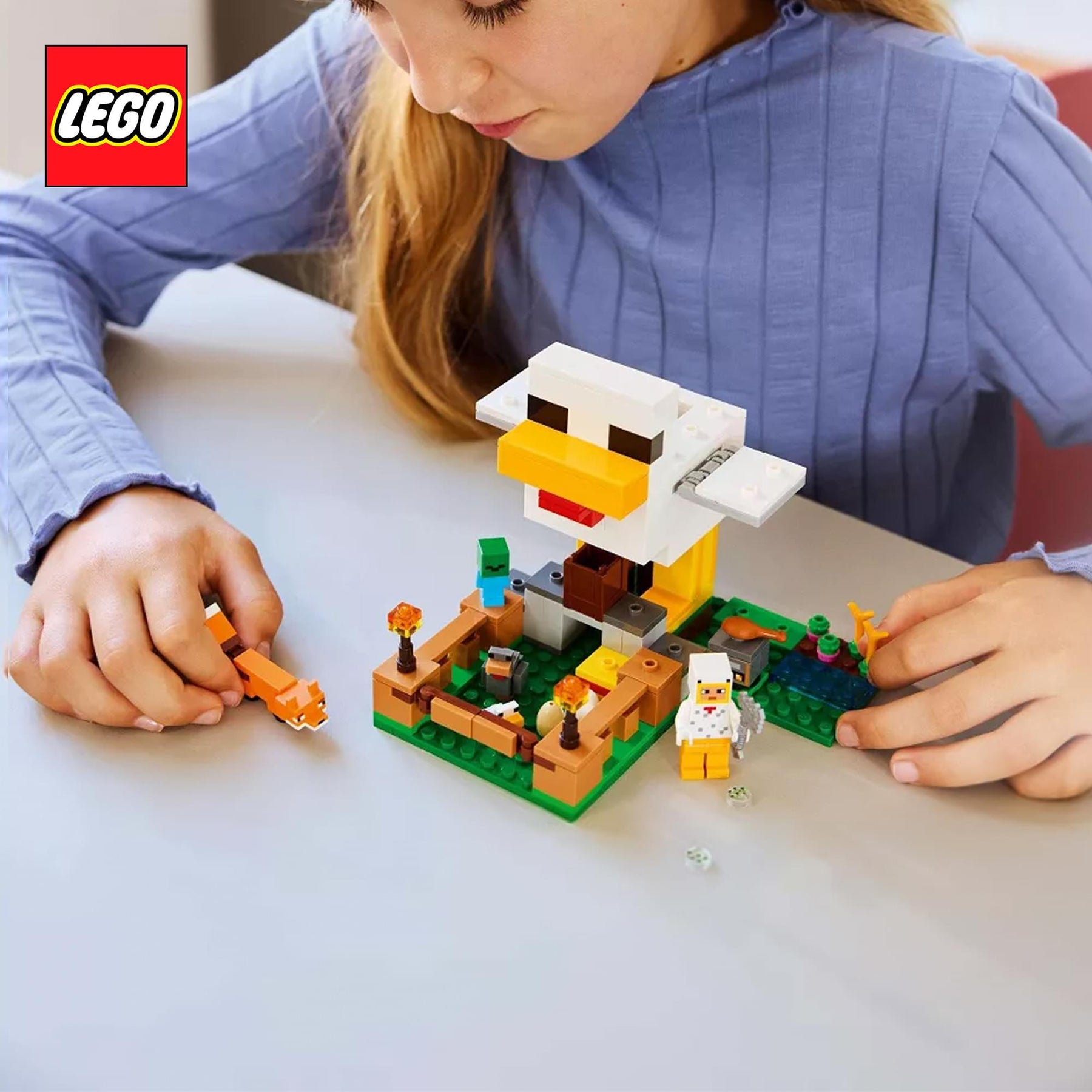 Minecraft LEGO 21585 Chicken Farm 233-Piece Building Set
