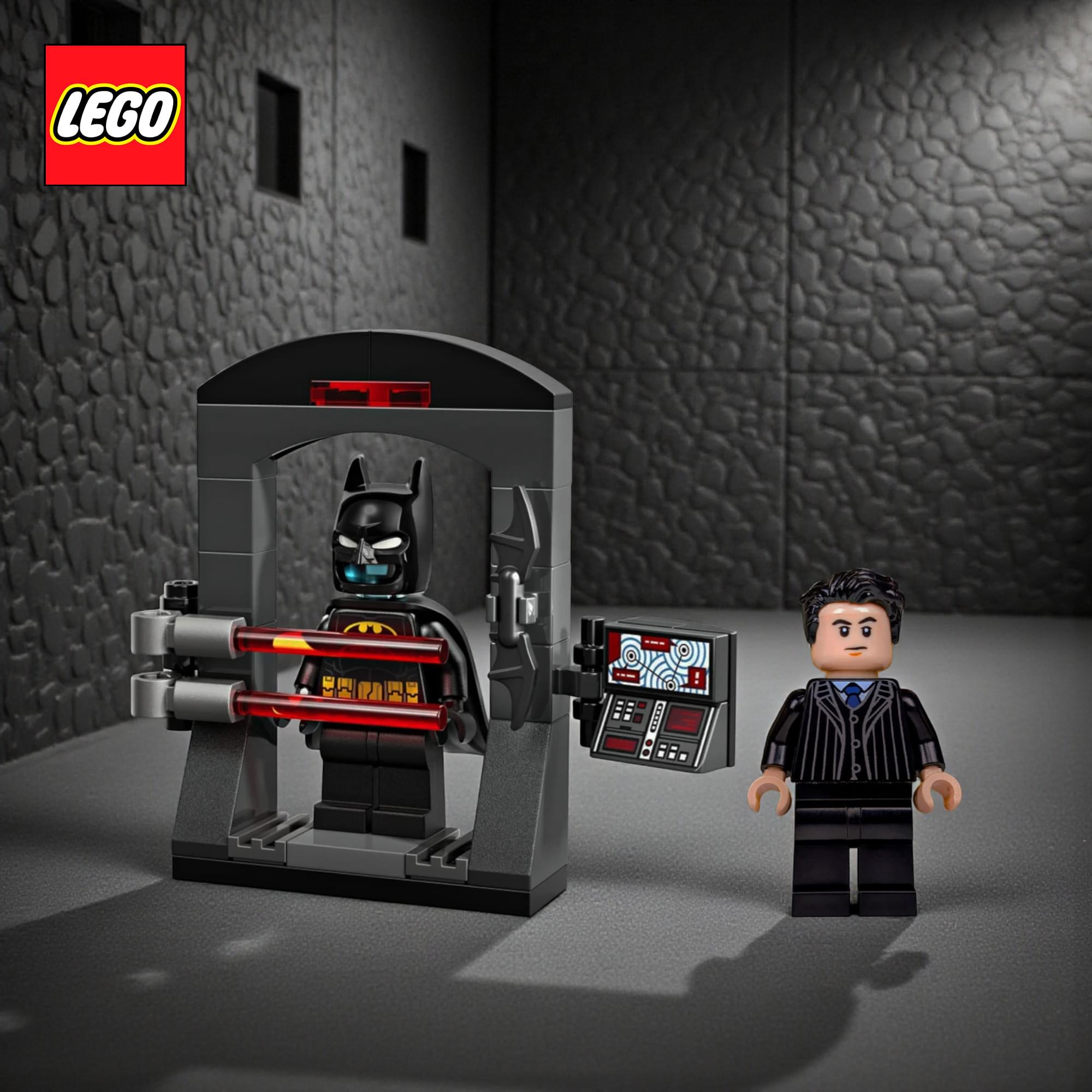 DC LEGO 30726 Batman Bruce Wayne and Batsuit Building Set