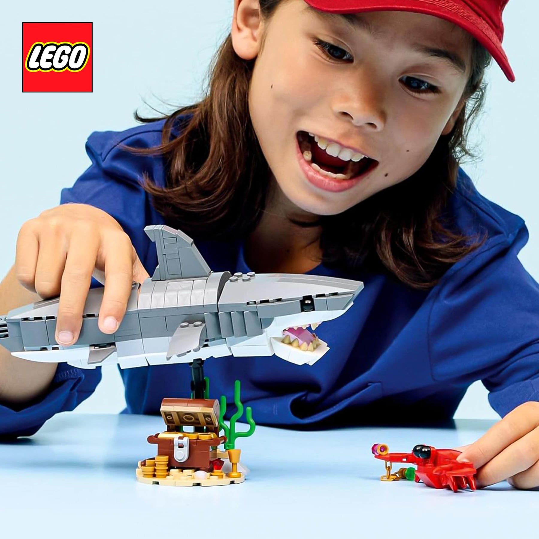 LEGO Creator 3 In 1 31381 Shark With Treasure Chest 379-Piece Building Set