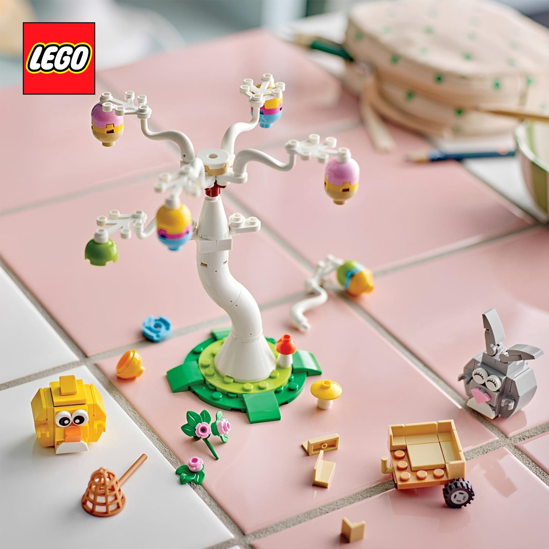 LEGO 40808 Easter Bunny and Chick Egg Hunt 386-Piece Building Set