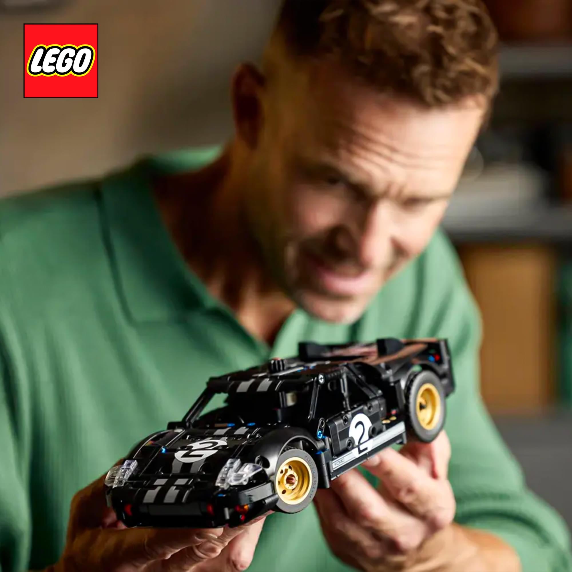 LEGO Technic 42223 1966 Ford GT40 MKII Race Car 793-Piece Building Set