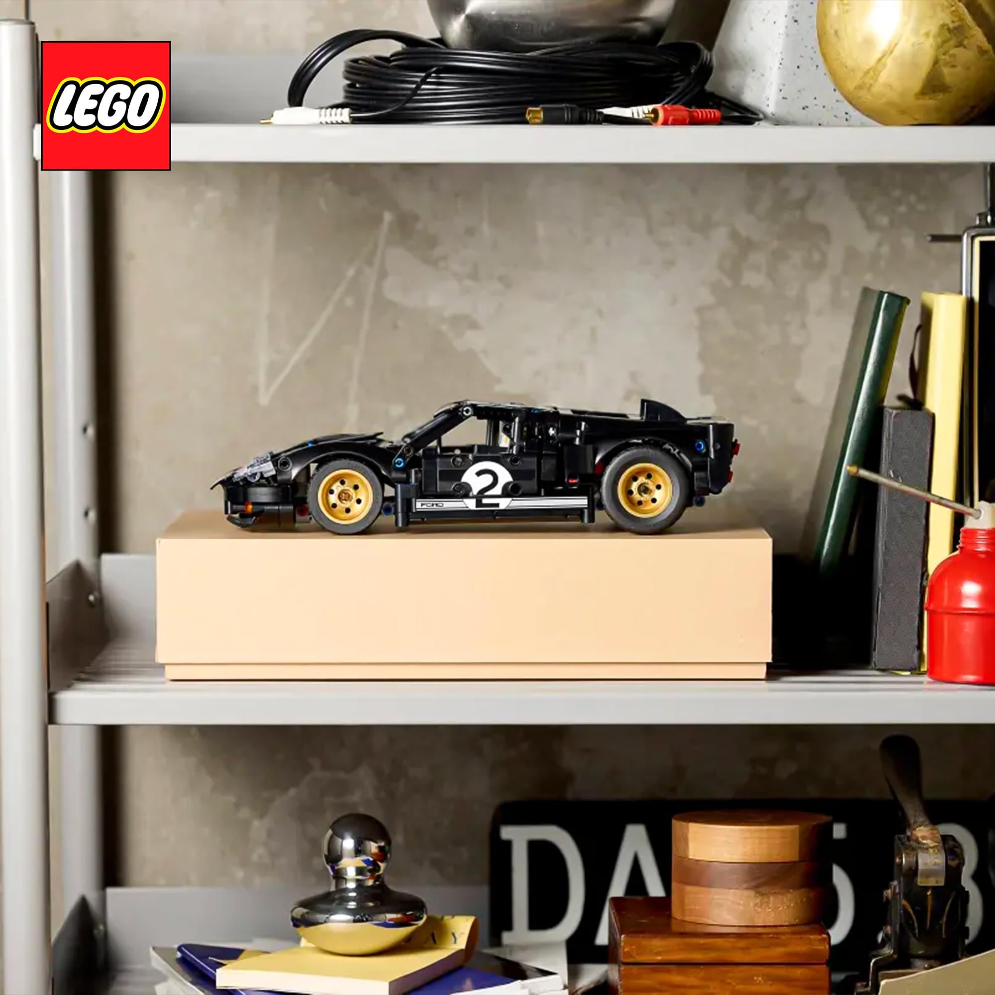 LEGO Technic 42223 1966 Ford GT40 MKII Race Car 793-Piece Building Set