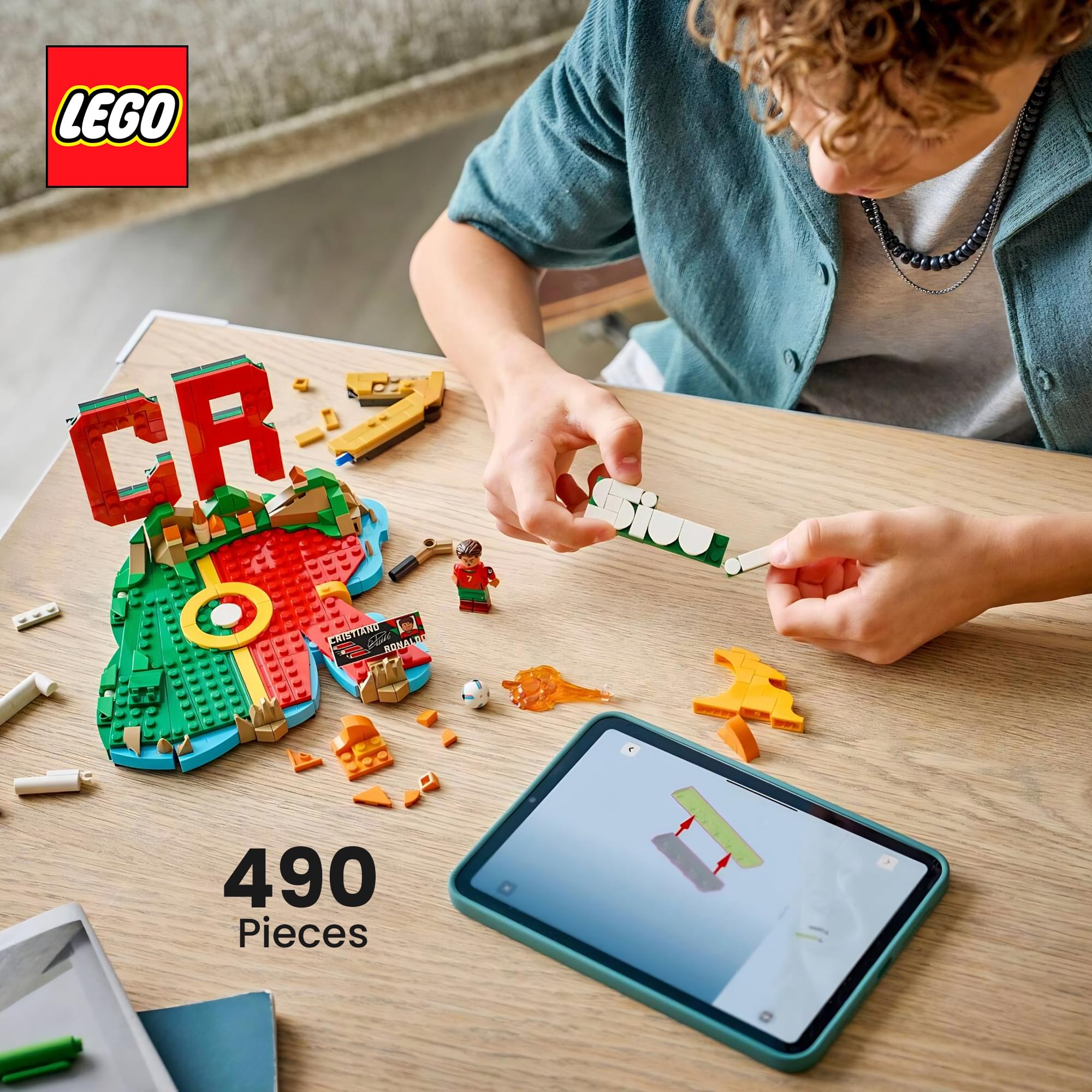 LEGO Editions 43012 Cristiano Ronaldo Soccer Highlights 490-Piece Building Set
