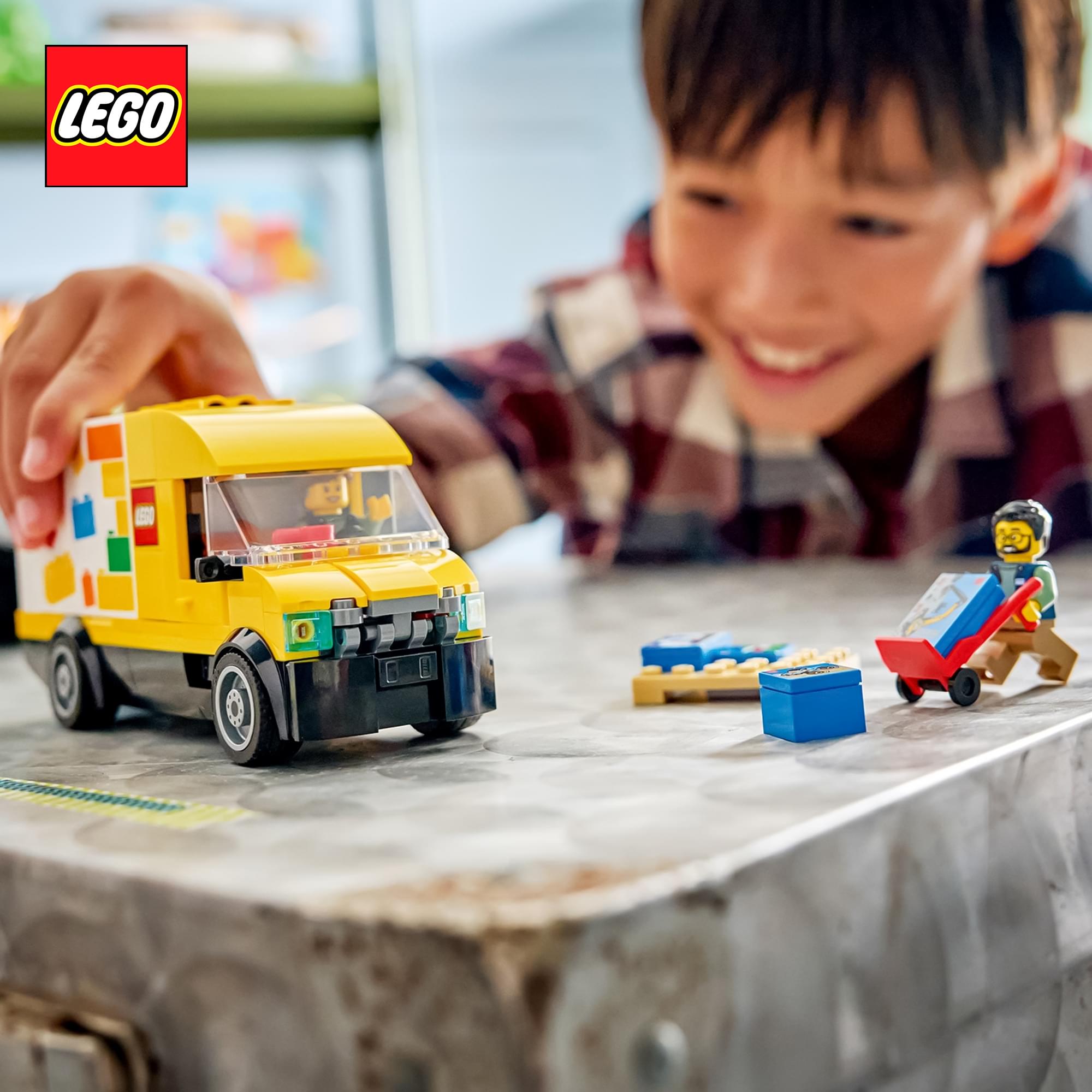 LEGO City 60500 The LEGO Van 276-Piece Building Set