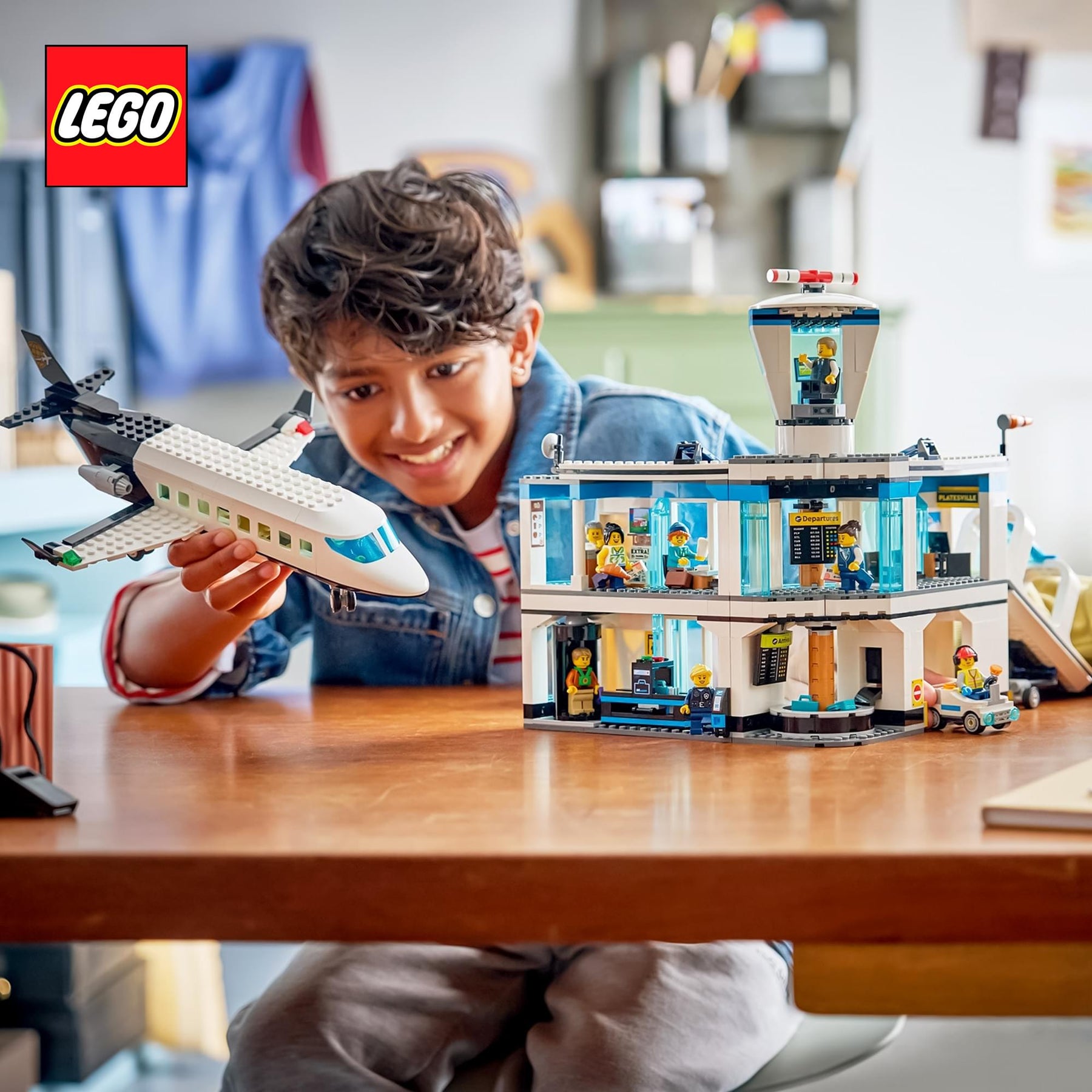 LEGO City 60502 Airport With Airplane 887-Piece Building Set