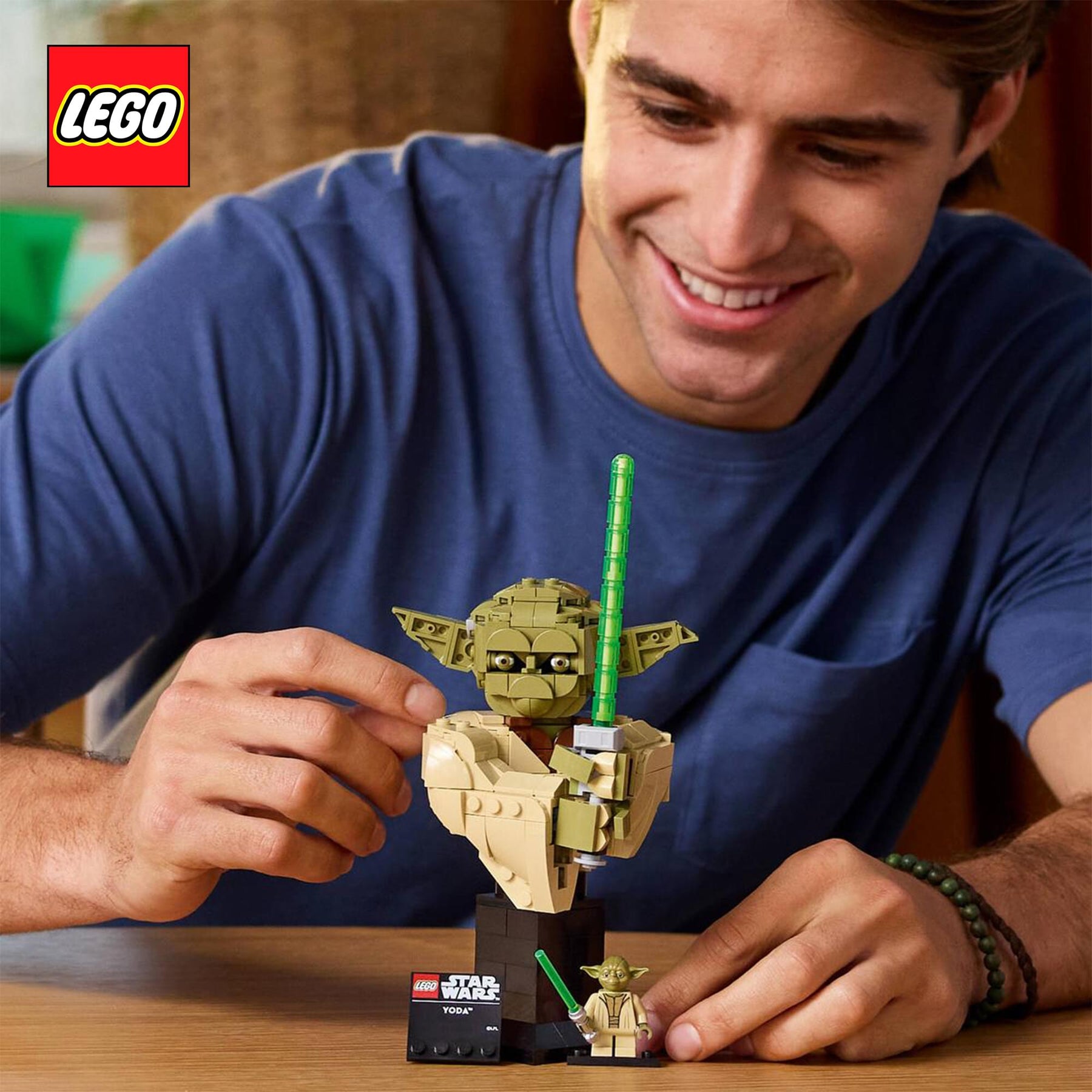 Star Wars LEGO 75438 Yoda Bust 399-Piece Building Set