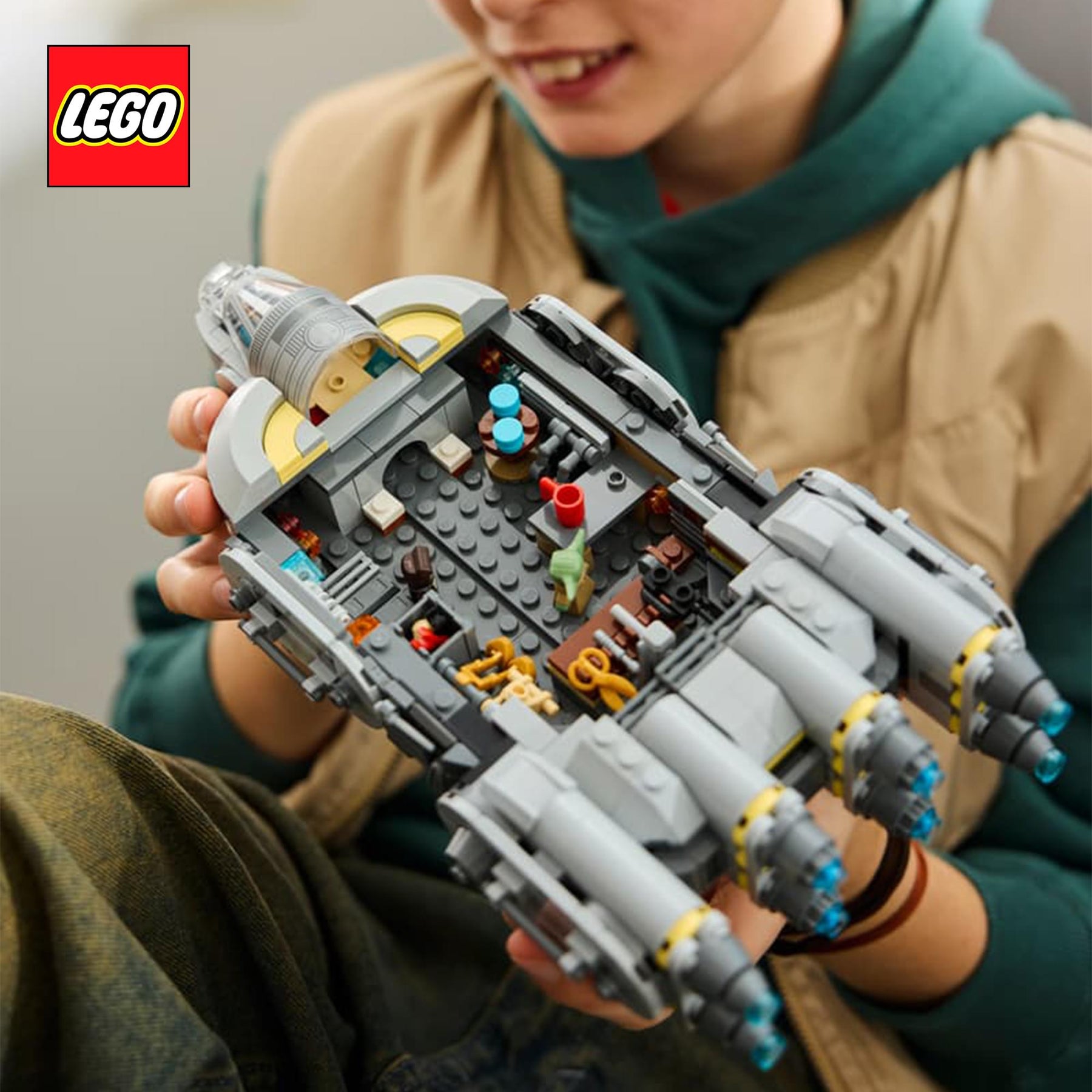 Star Wars LEGO 75445 Anzellan Starship 701-Piece Building Set