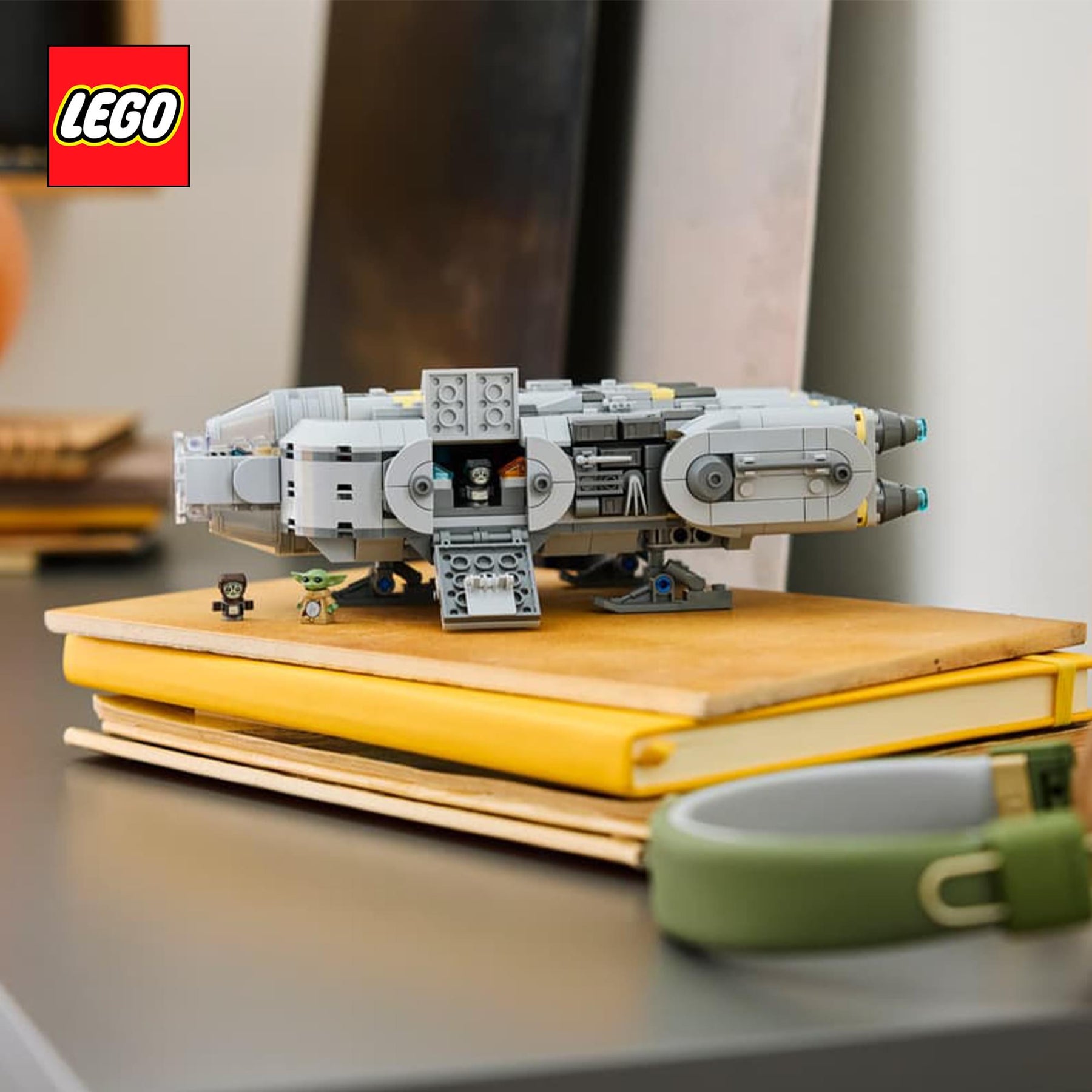 Star Wars LEGO 75445 Anzellan Starship 701-Piece Building Set