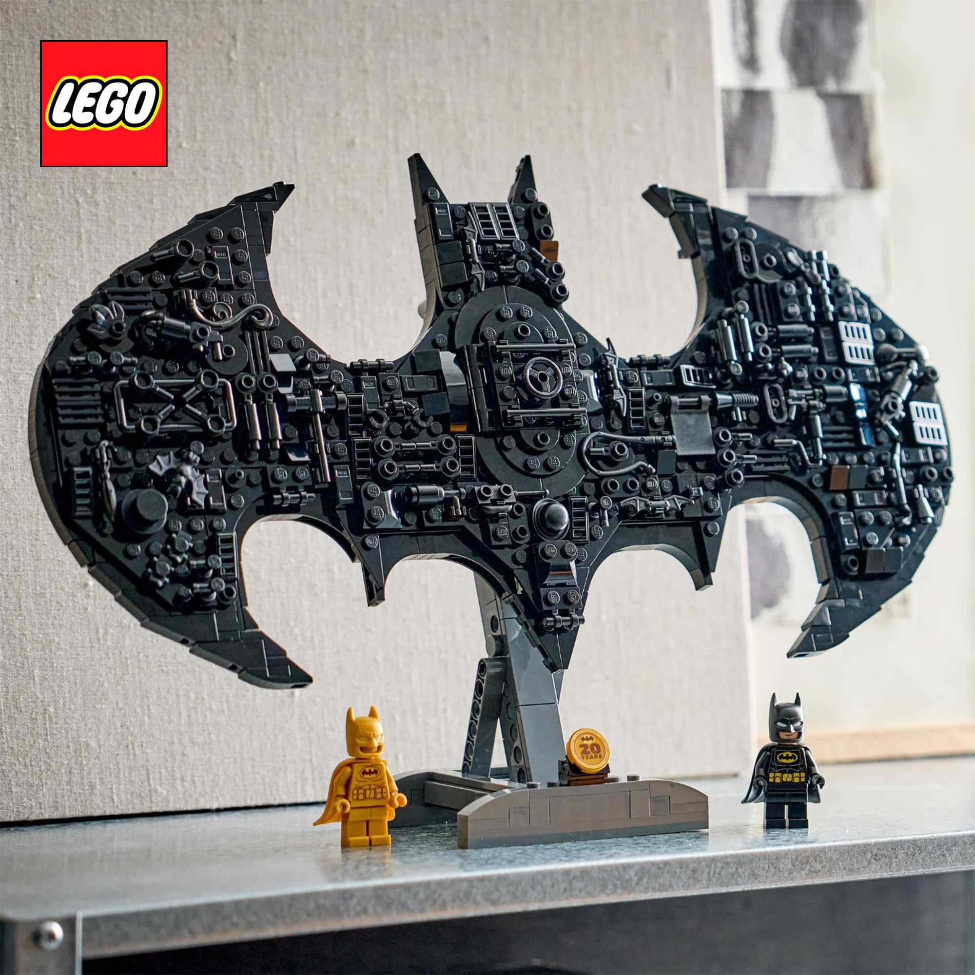 LEGO DC 76330 Batman Logo 678-Piece Building Set
