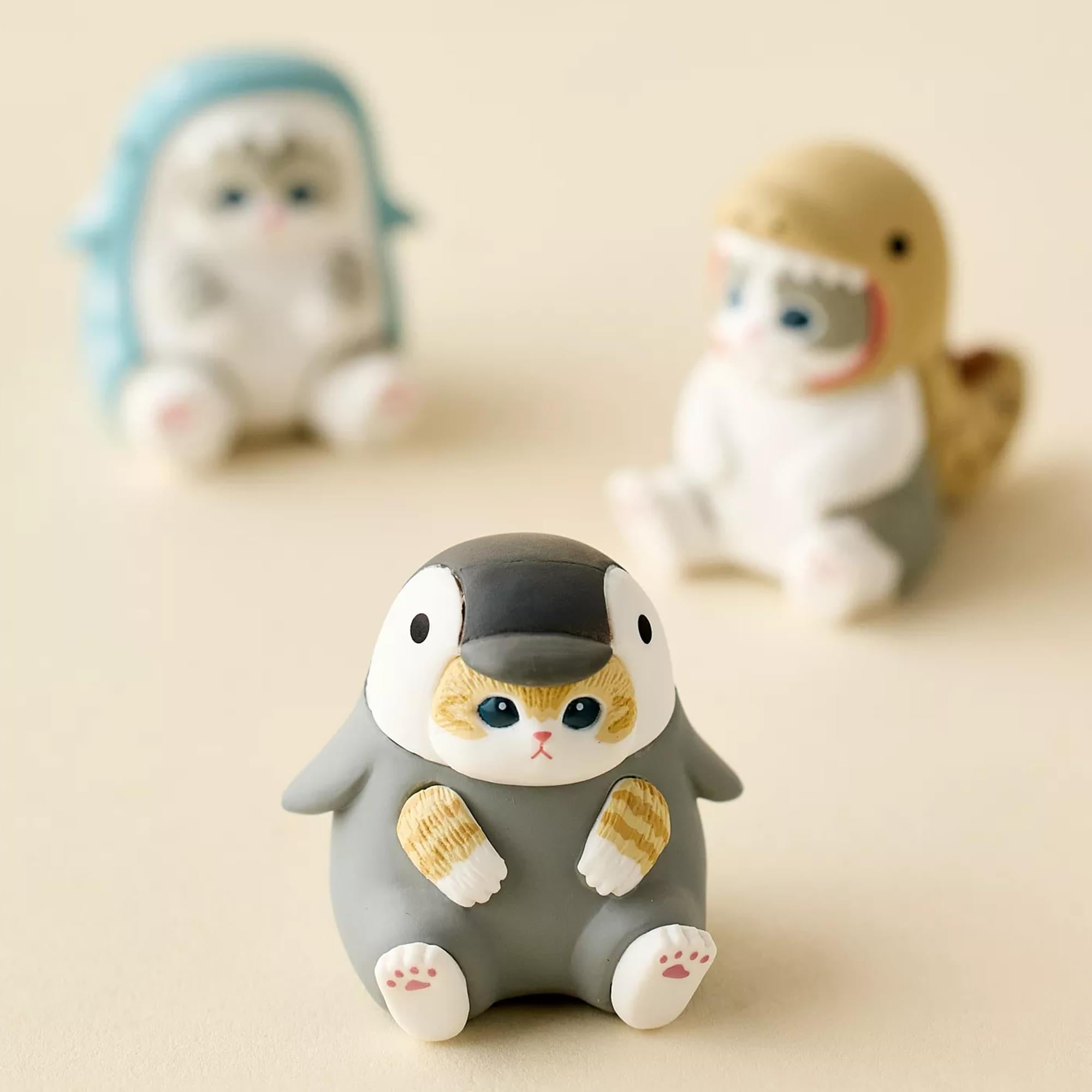 Sitting Aquarium Cats Blind Box Mini Figure | One Random