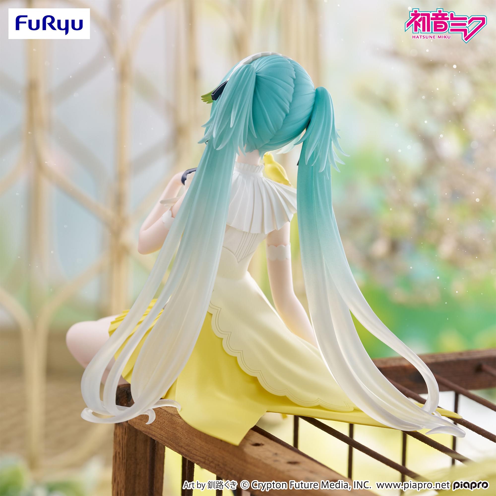Hatsune Miku FuRyu 5.5-Inch Noodle Stopper Figure | Canary Bird