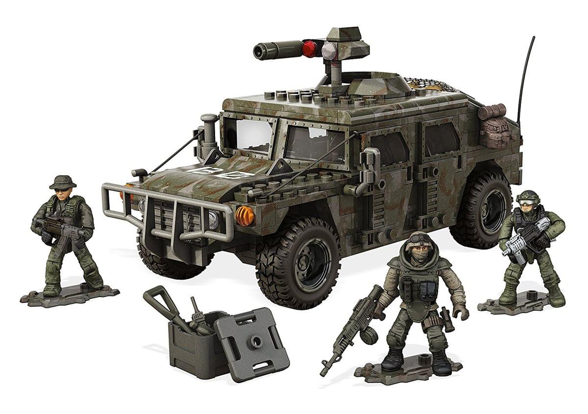 Mega Bloks Call of Duty Armored Vehicle Charge Building Set