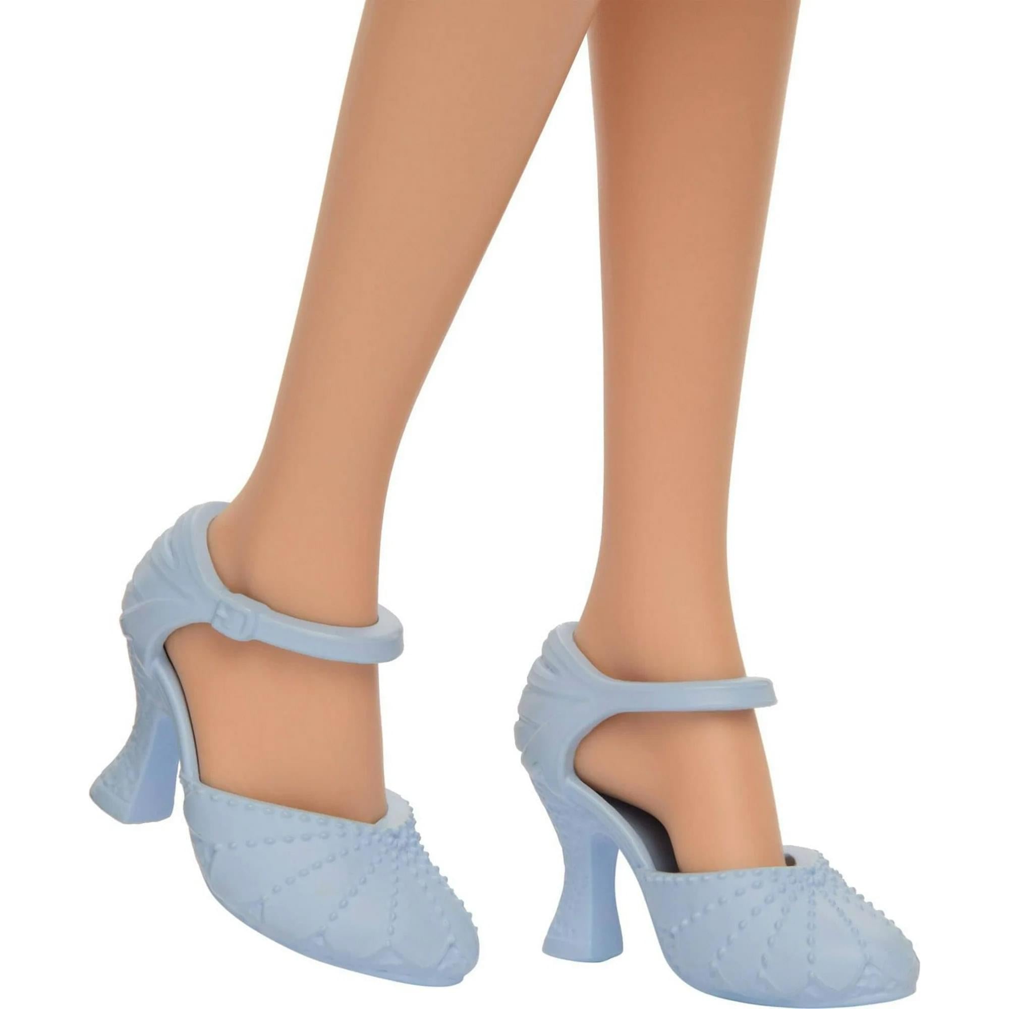 Universal Pictures Wicked Fashion Doll | Glinda At Shiz University