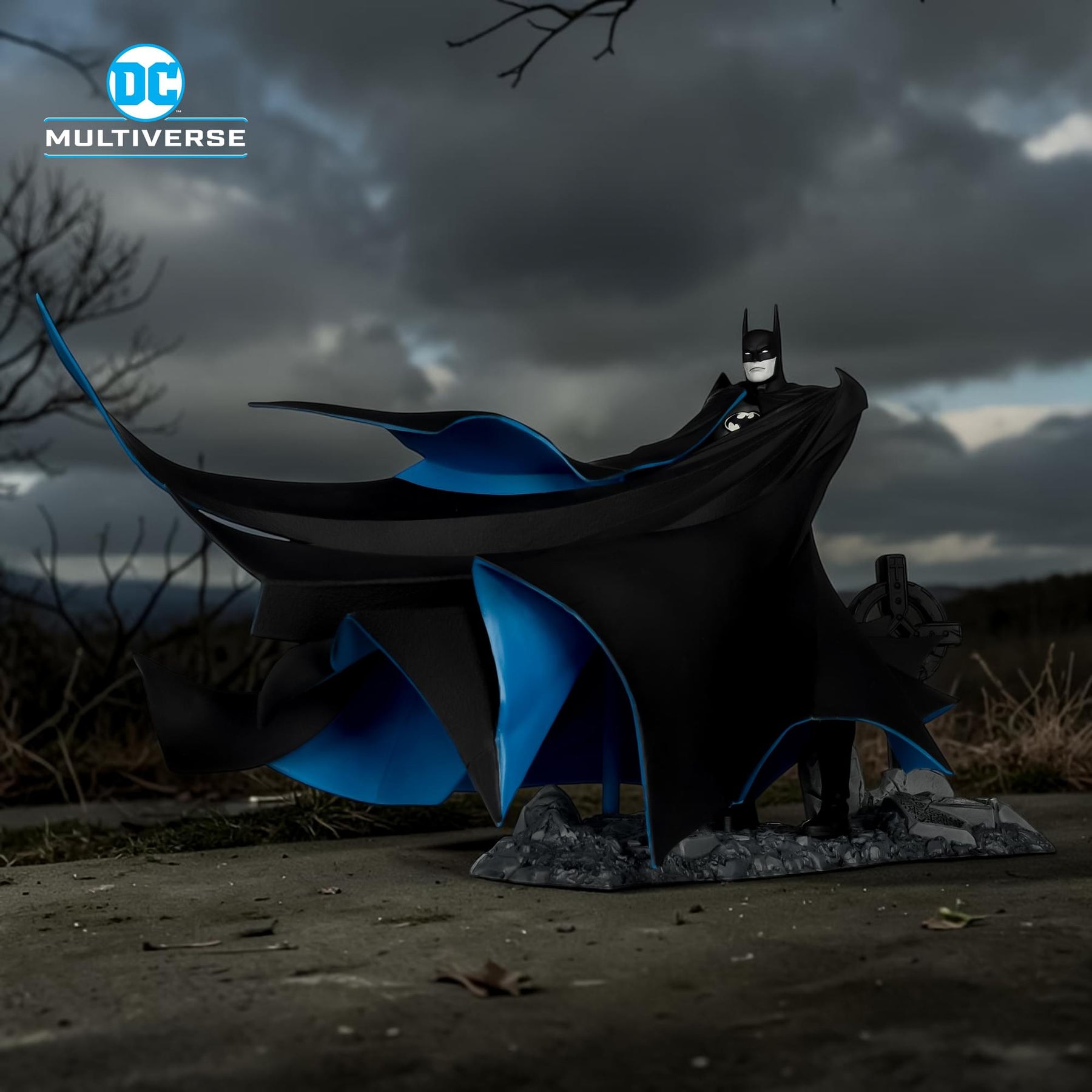 DC Multiverse Batman: Year Two Figure | Gold Label Batman BW Accent Edition