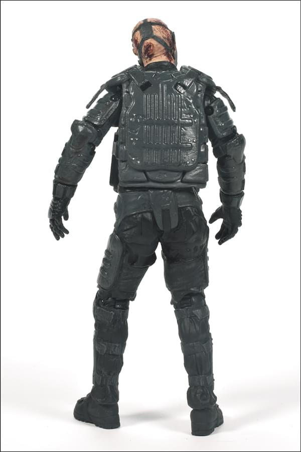 The Walking Dead TV Series 4 5" Action Figure: Riot Gear Gas Mask Zombie