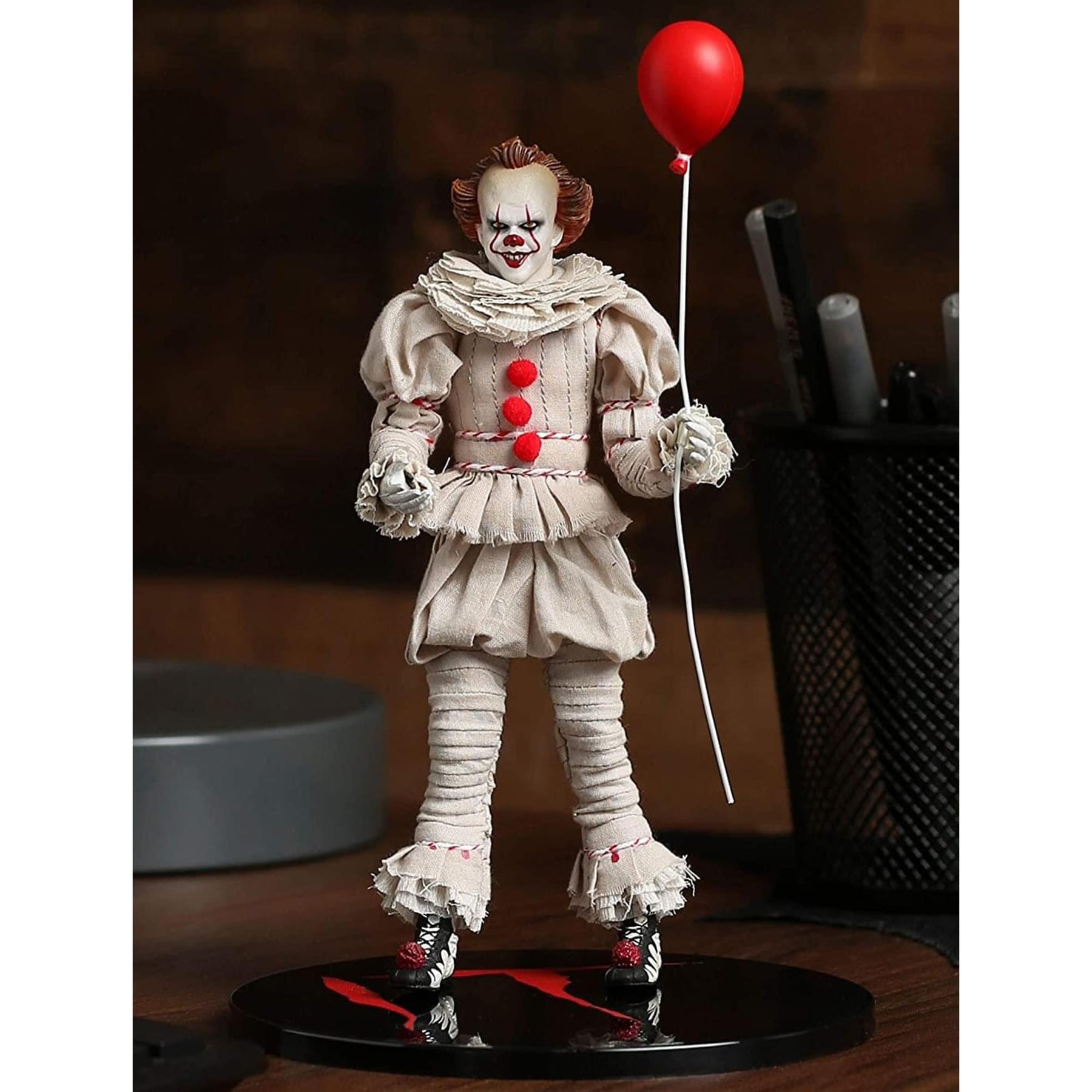 IT One:12 Collective 6 Inch Action Figure | Pennywise