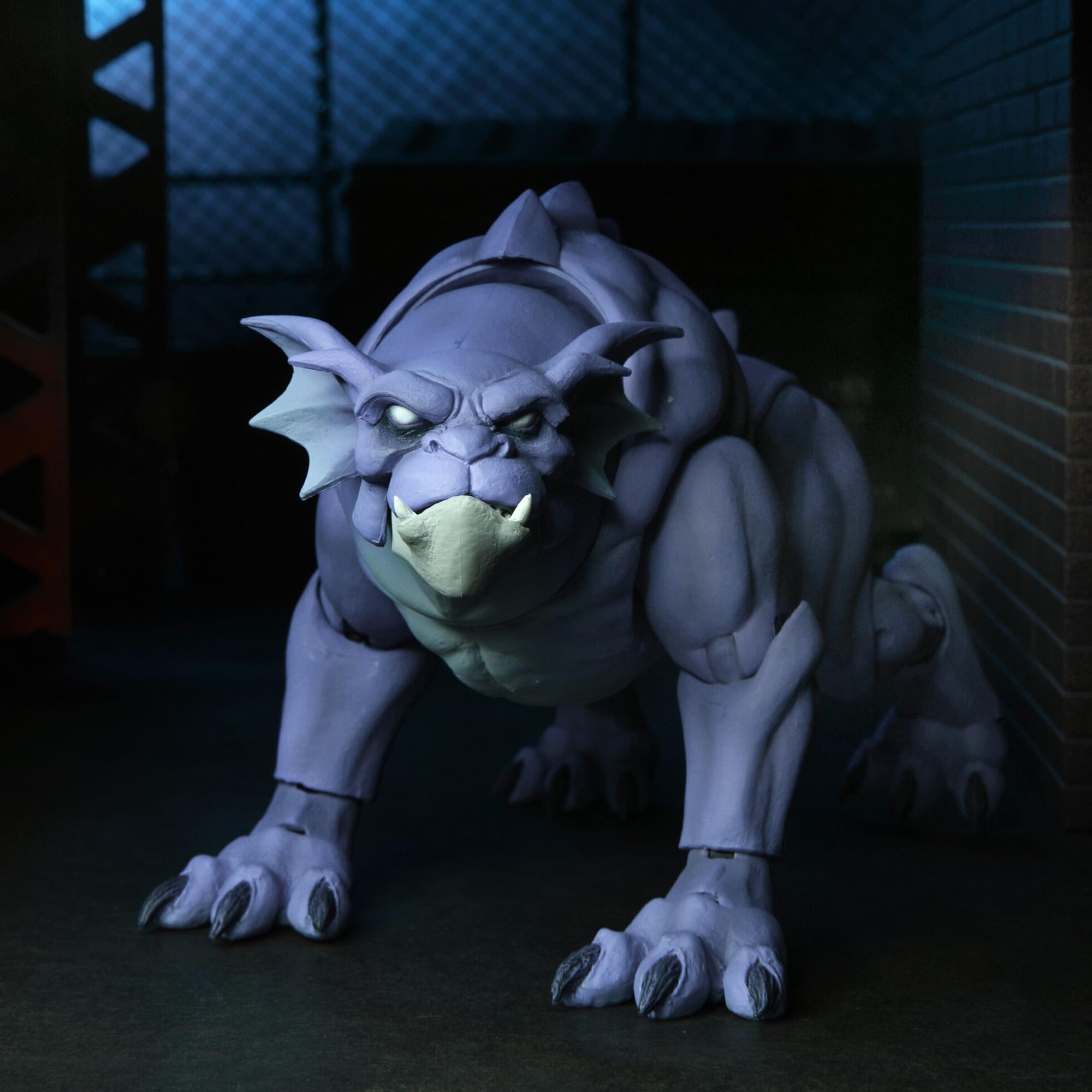 Gargoyles 7 Inch Scale Action Figure | Bronx with Goliath Accessory