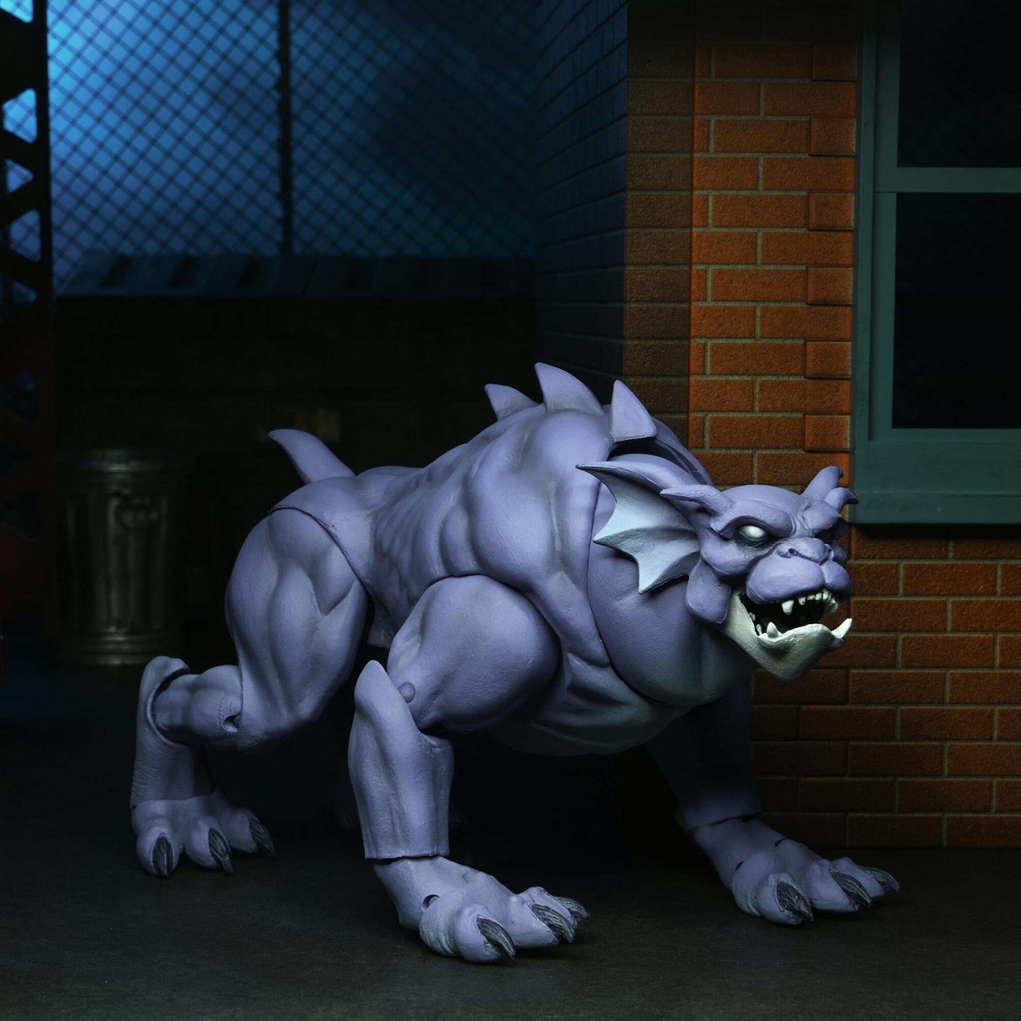 Gargoyles 7 Inch Scale Action Figure | Bronx with Goliath Accessory
