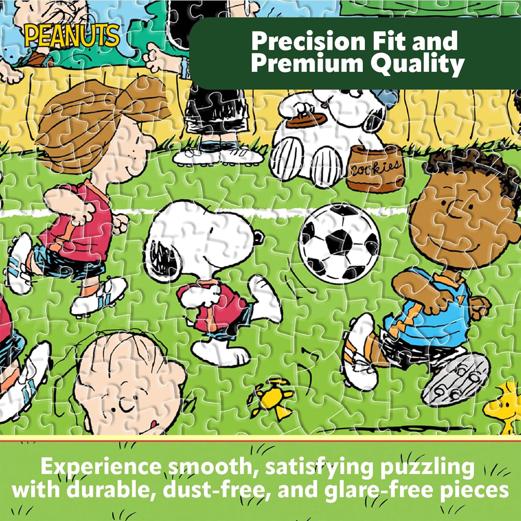Peanuts Soccer 500-Piece Jigsaw Puzzle (Vertical Box)