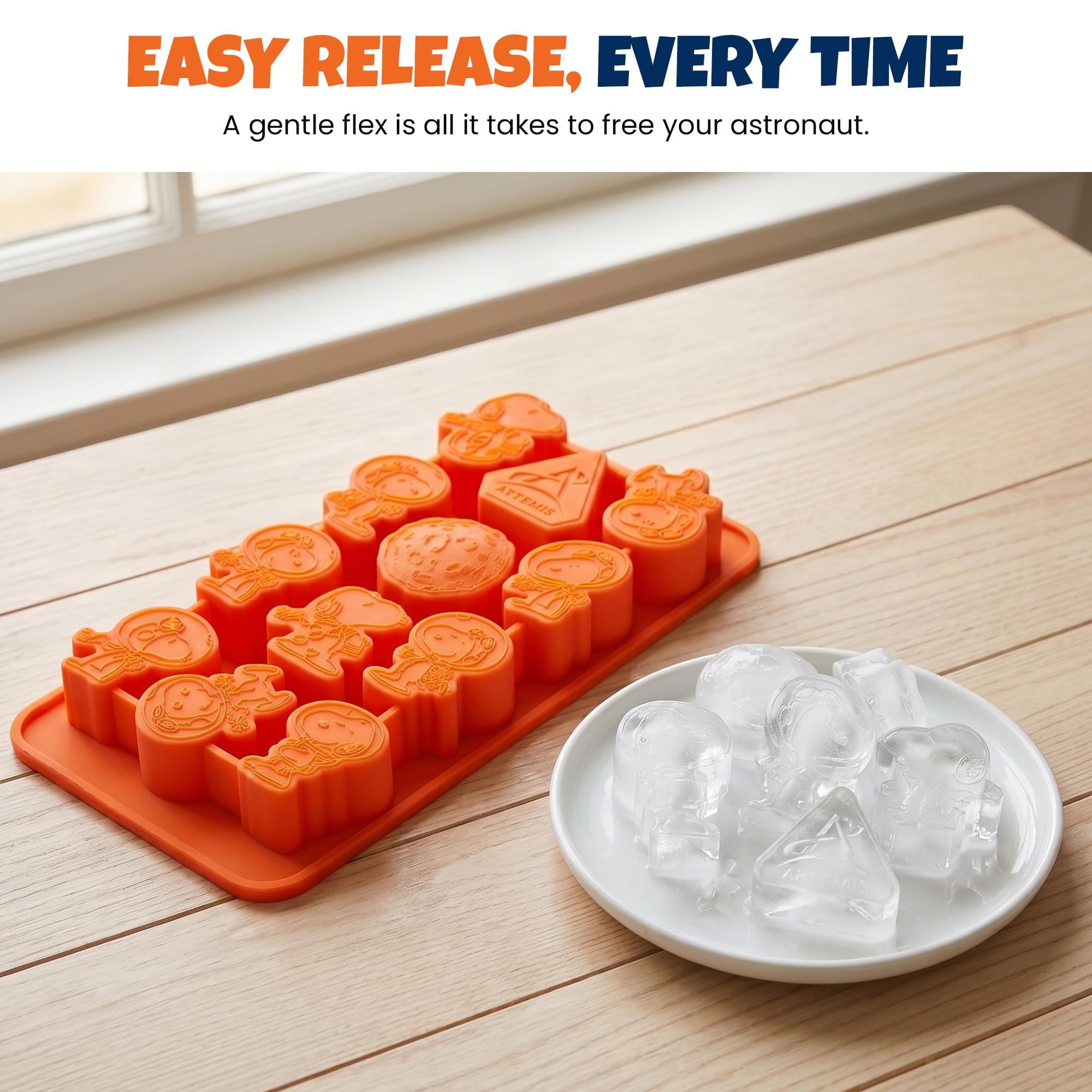 Peanuts Artemis Space Snoopy Silicone Ice Cube Tray | 12 Molds