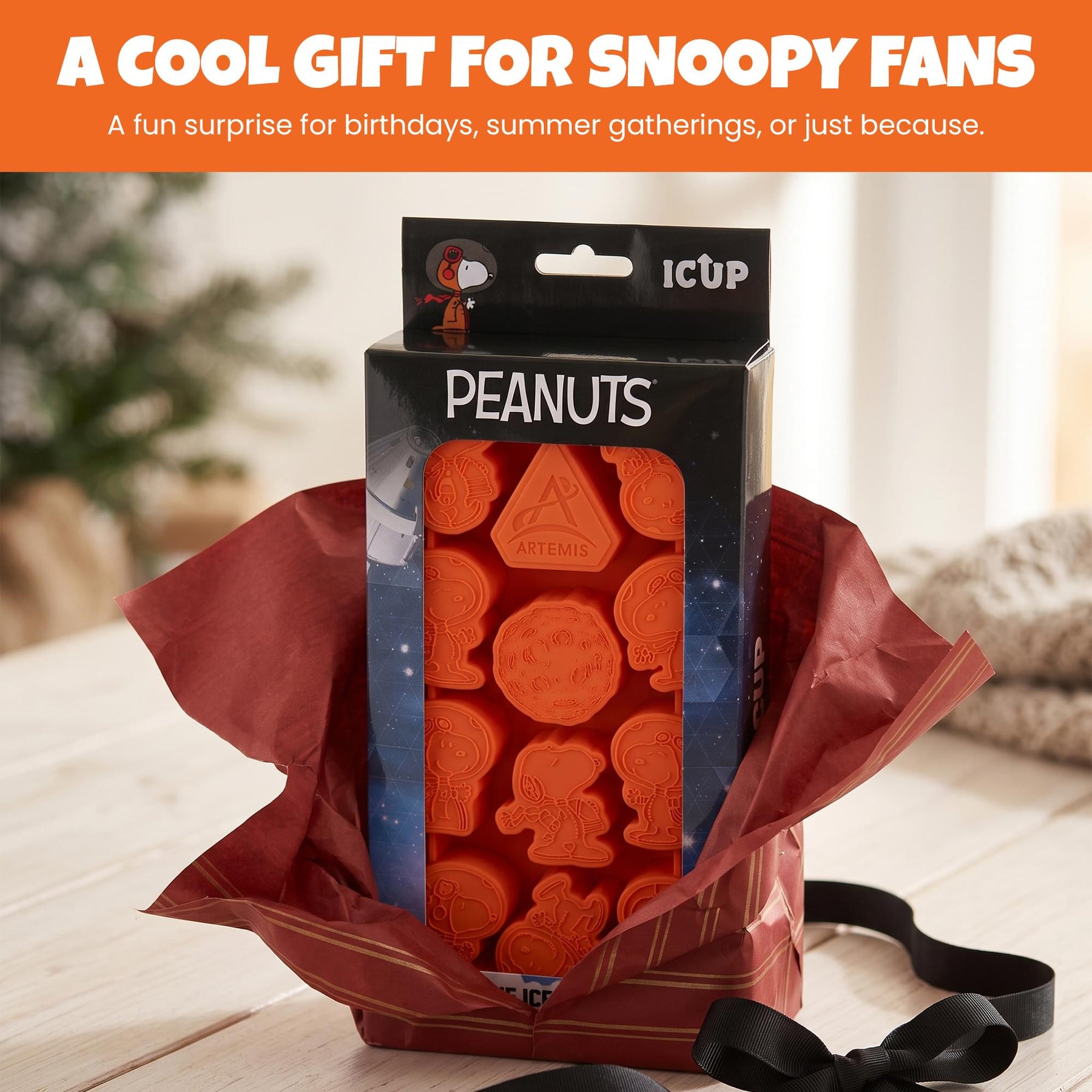 Peanuts Artemis Space Snoopy Silicone Ice Cube Tray | 12 Molds