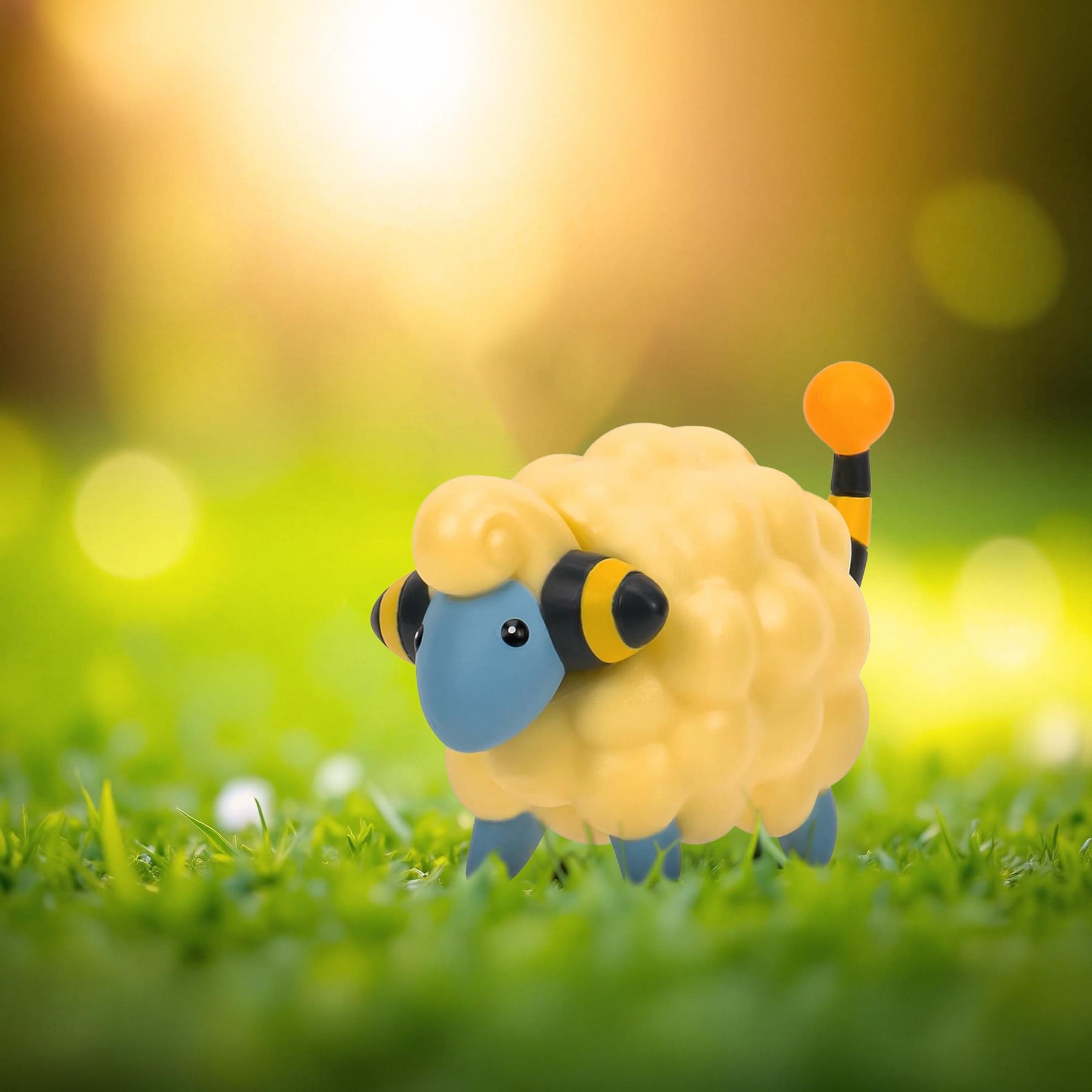 Pokemon Clip N Go Poke Ball Set | Mareep