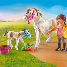 Playmobil 71243 Country Horse with Foal Building Set