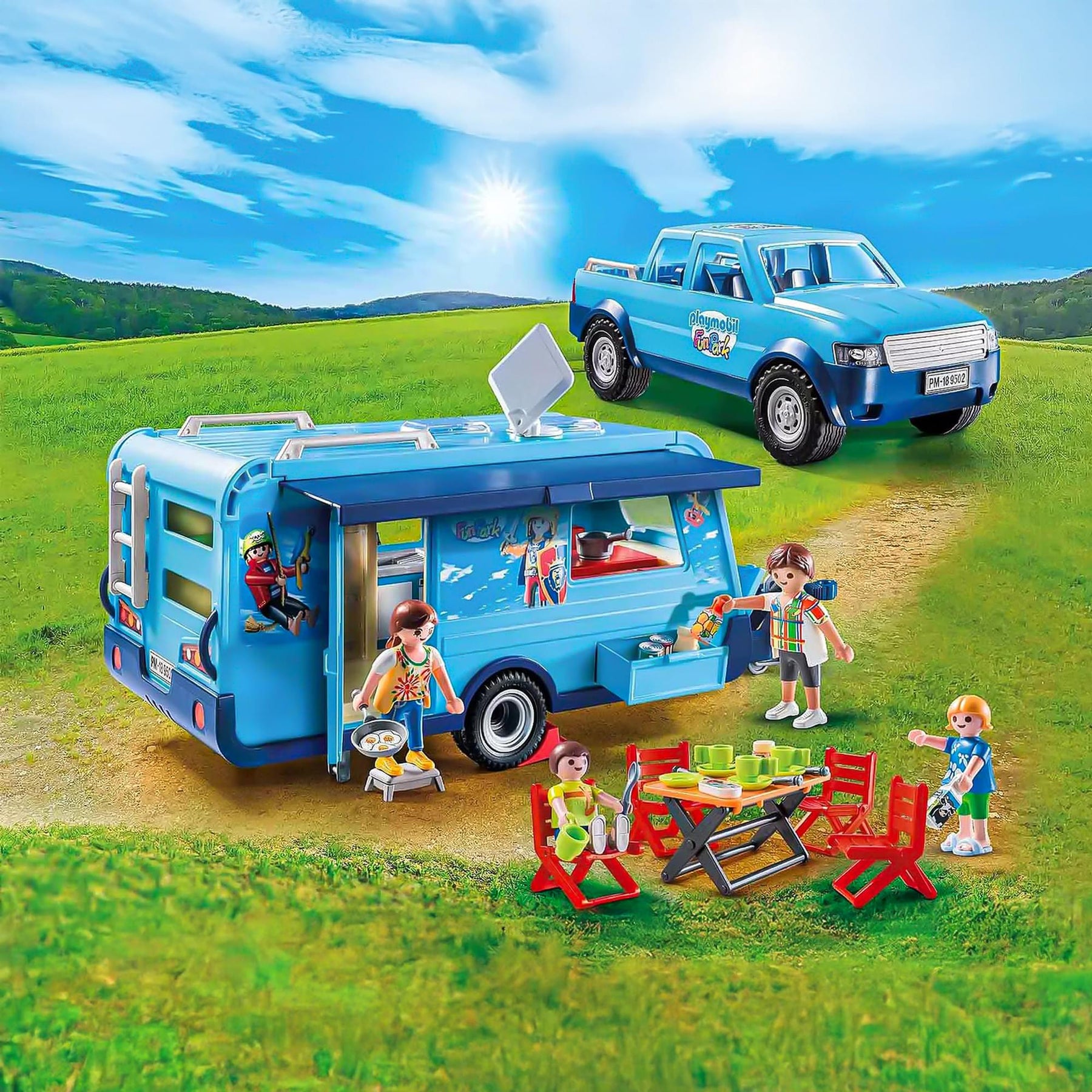 Playmobil 9502 Family Fun FunPark Pick-Up With Trailer Building Set