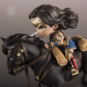 DC Comics Wonder Woman Q-Fig Max Diorama
