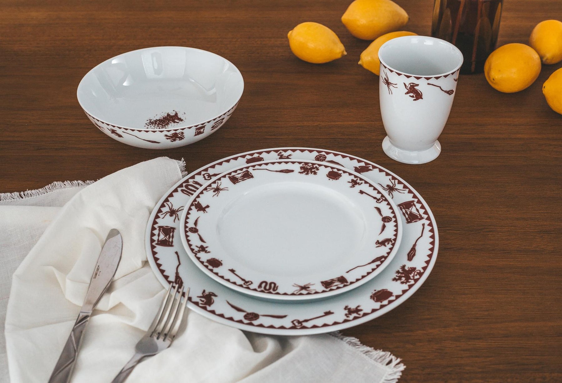 Harry Potter Creatures & Icons Dinnerware Sets | 4-Piece Ceramic Dinner Set