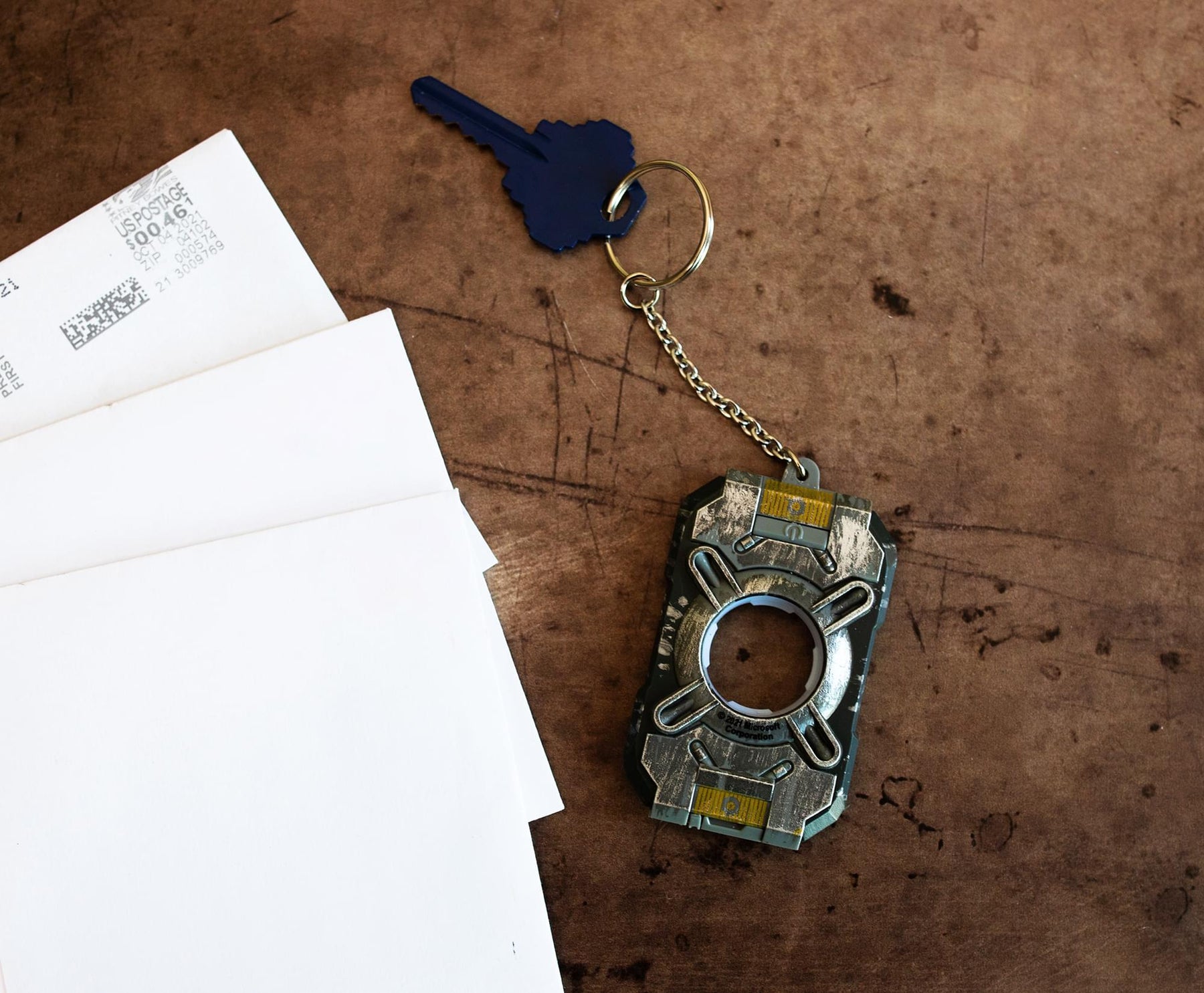 HALO Light-Up Cortana Chip Replica Pendant Keychain