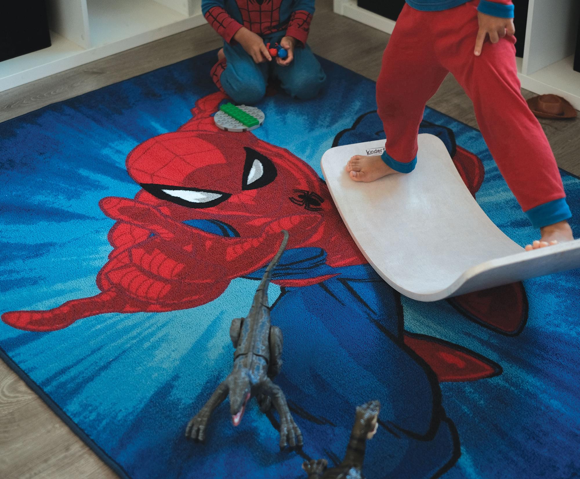 Marvel Spider-Man Classic Area Rug | 72 x 52 Inches