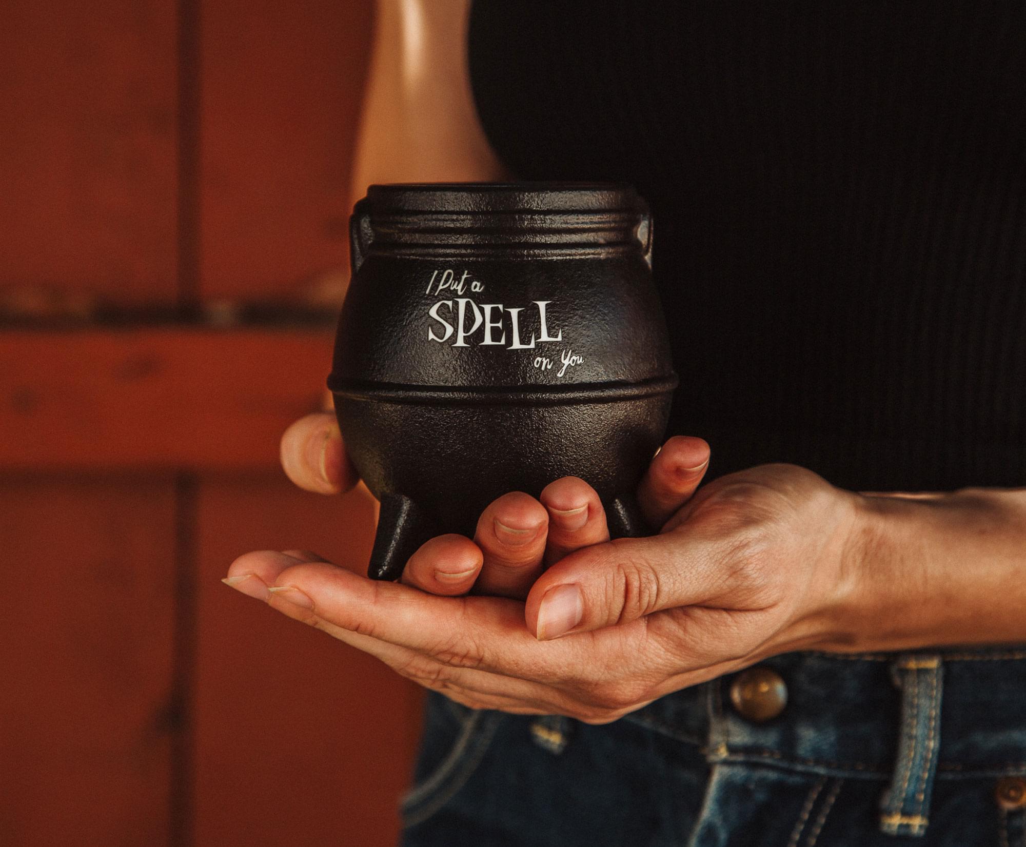Disney Hocus Pocus "I Put A Spell On You" Ceramic Cauldron Candle