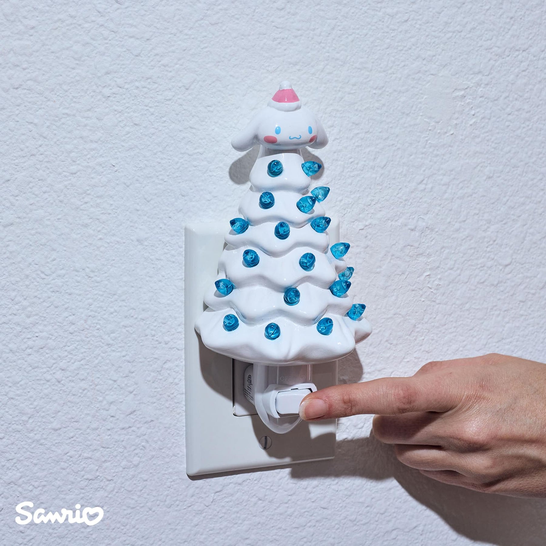 Sanrio Cinnamoroll 6-Inch Ceramic Christmas Tree Plug-In Nightlight