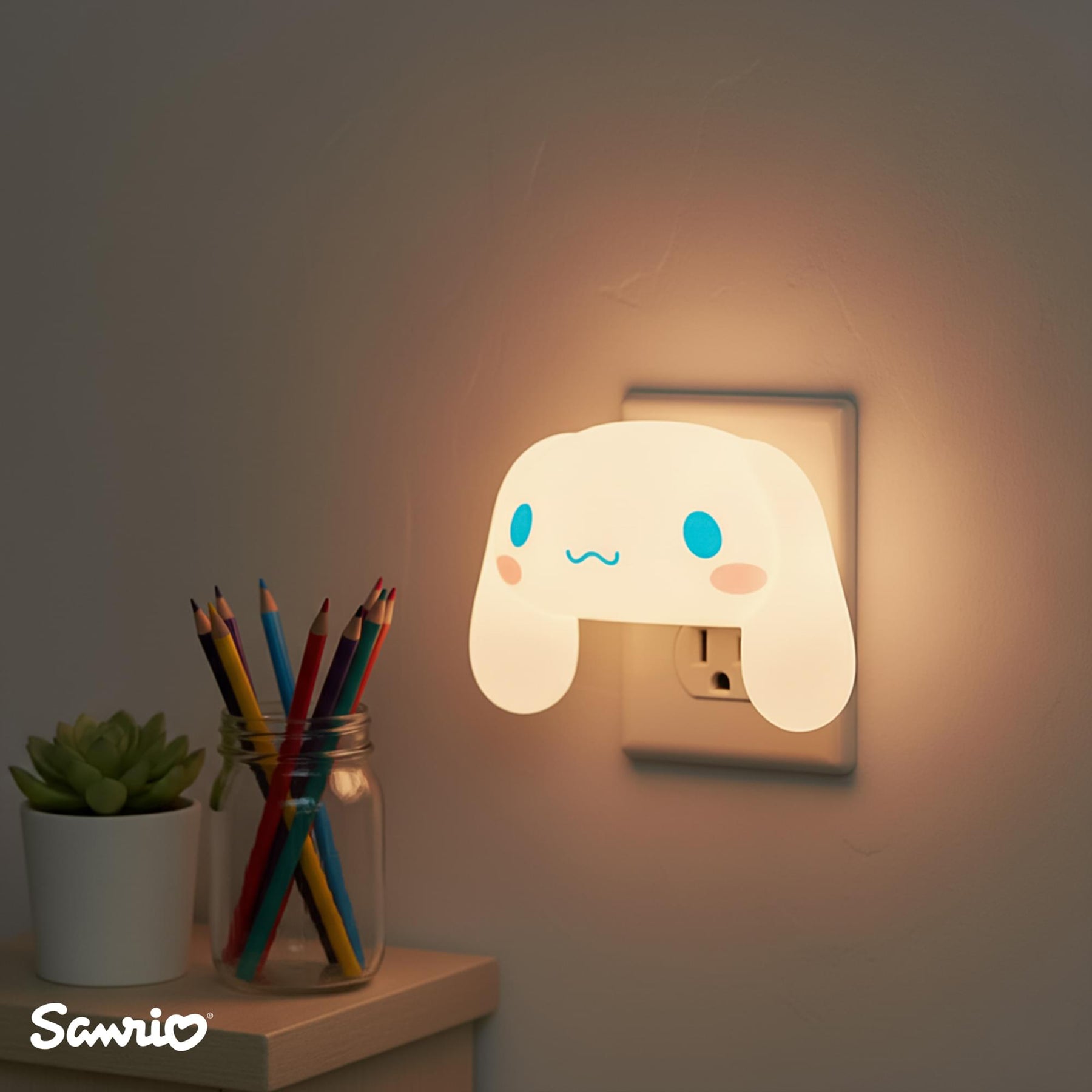 Sanrio Cinnamoroll Face Plug-In Nightlight