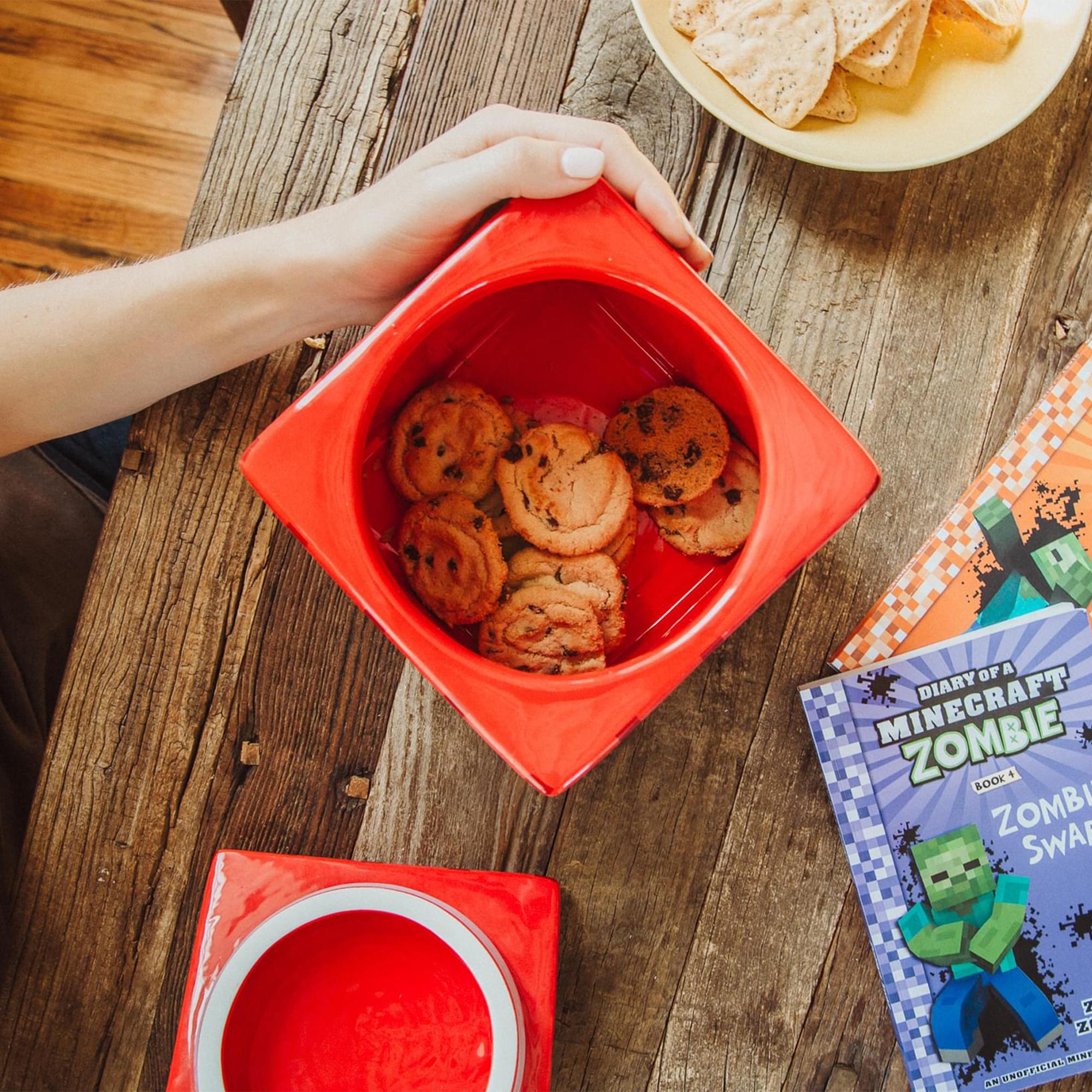 Minecraft Kitchen Set: Creeper Youth Apron & TNT Cookie Jar
