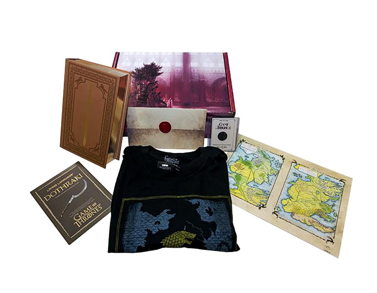 Game of Thrones 20th Anniversary Collectible Gift Box w/ Book | Shirt