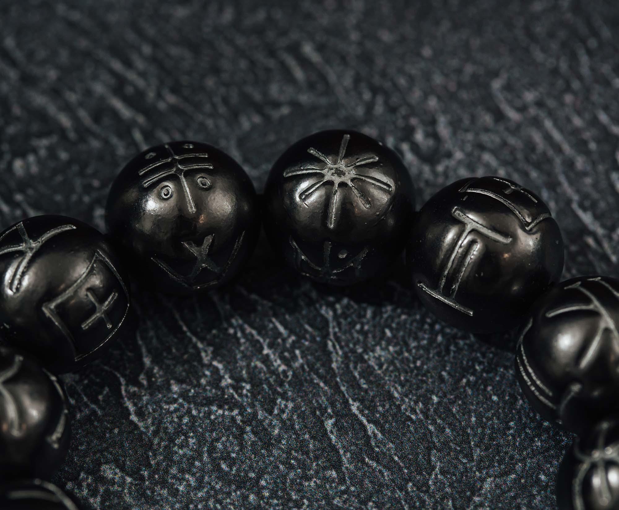 Marvel Studios Black Panther Light-Up Kimoyo Beads Bracelet Replica