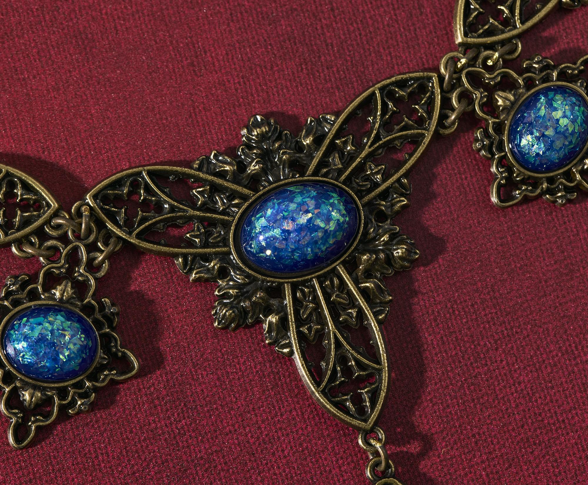 Harry Potter Cursed Opal 16-Inch Necklace Replica