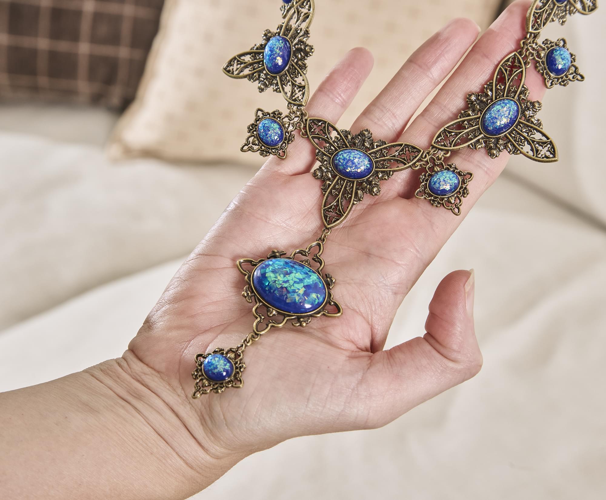 Harry Potter Cursed Opal 16-Inch Necklace Replica
