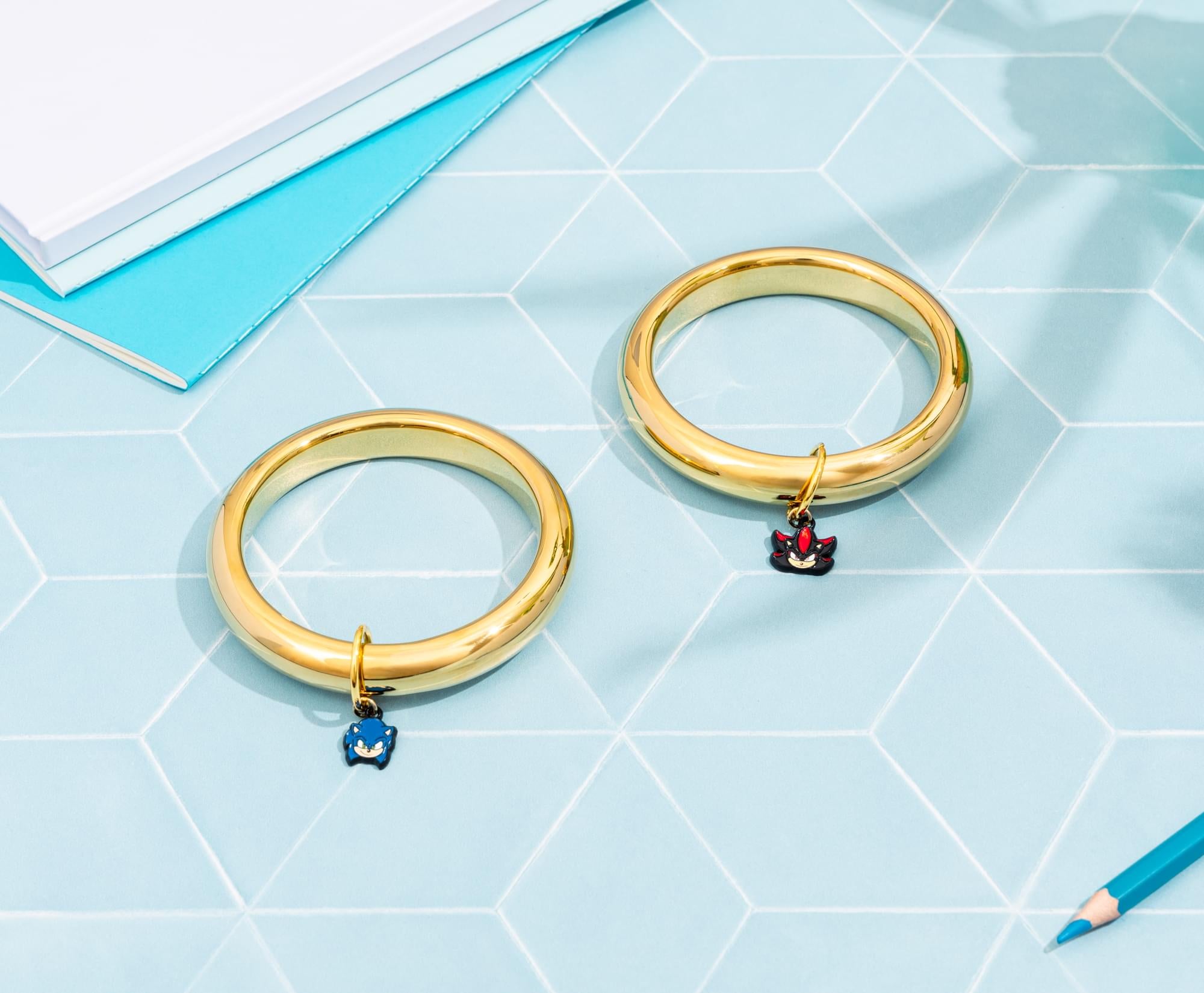Sonic The Hedgehog Golden Ring 2-Piece Bracelet Replica Collector's Box Set