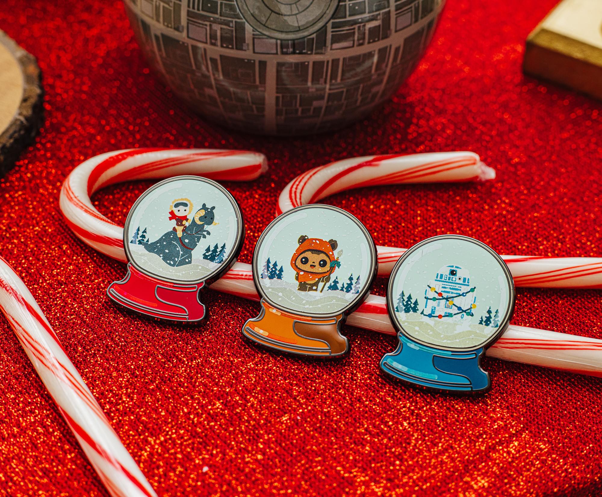 Star Wars Han Solo and Tauntaun Winter Snow Globe Enamel Pin