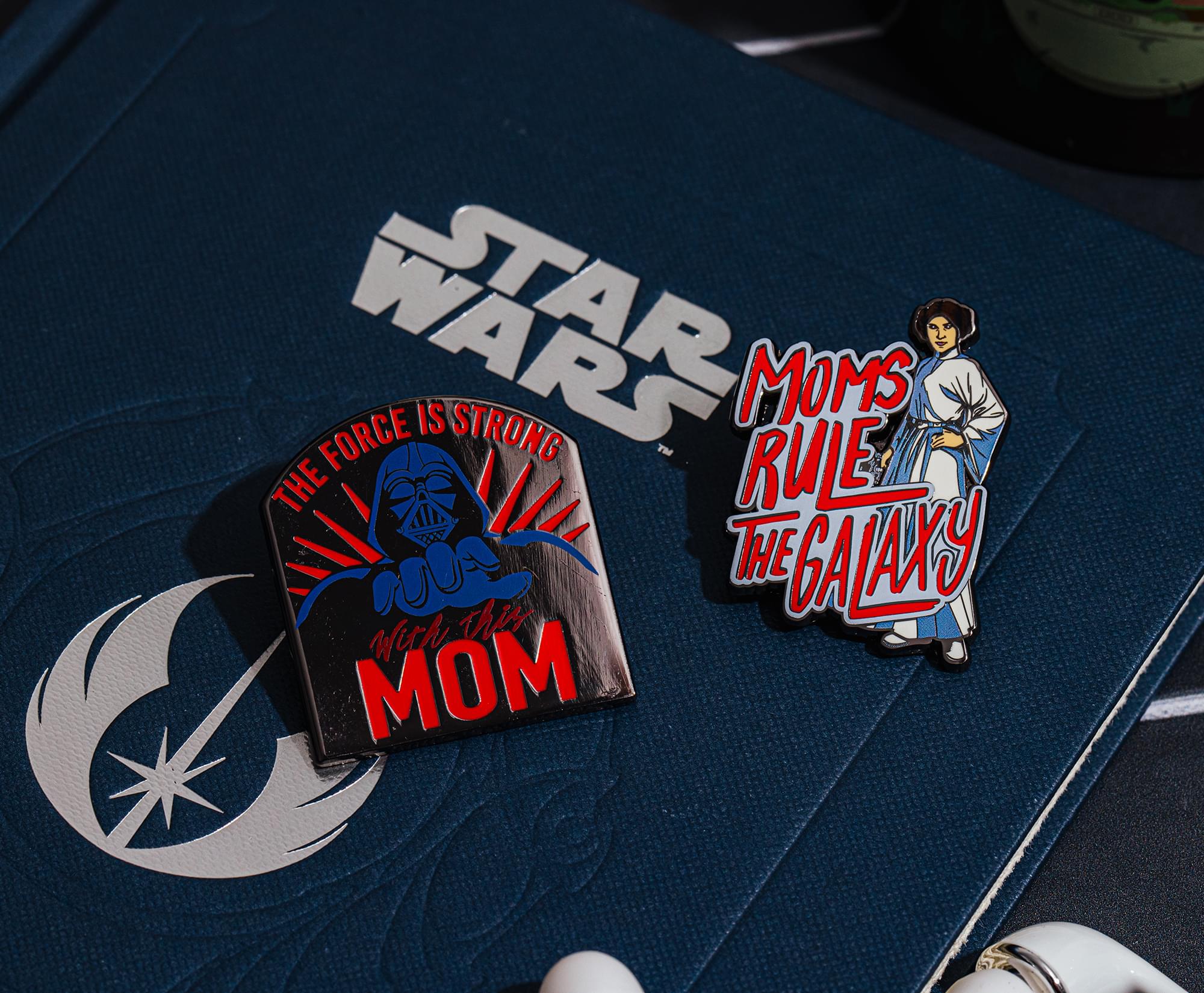 Star Wars Darth Vader "The Force Is Strong With This Mom" Enamel Pin